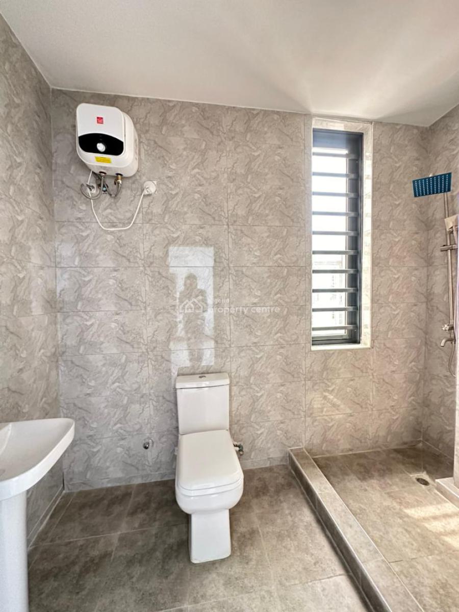 Contemporary 3 Bedroom Apartment Suitable for Investment, Lekki Phase 1, Lekki, Lagos, Block of Flats for Sale