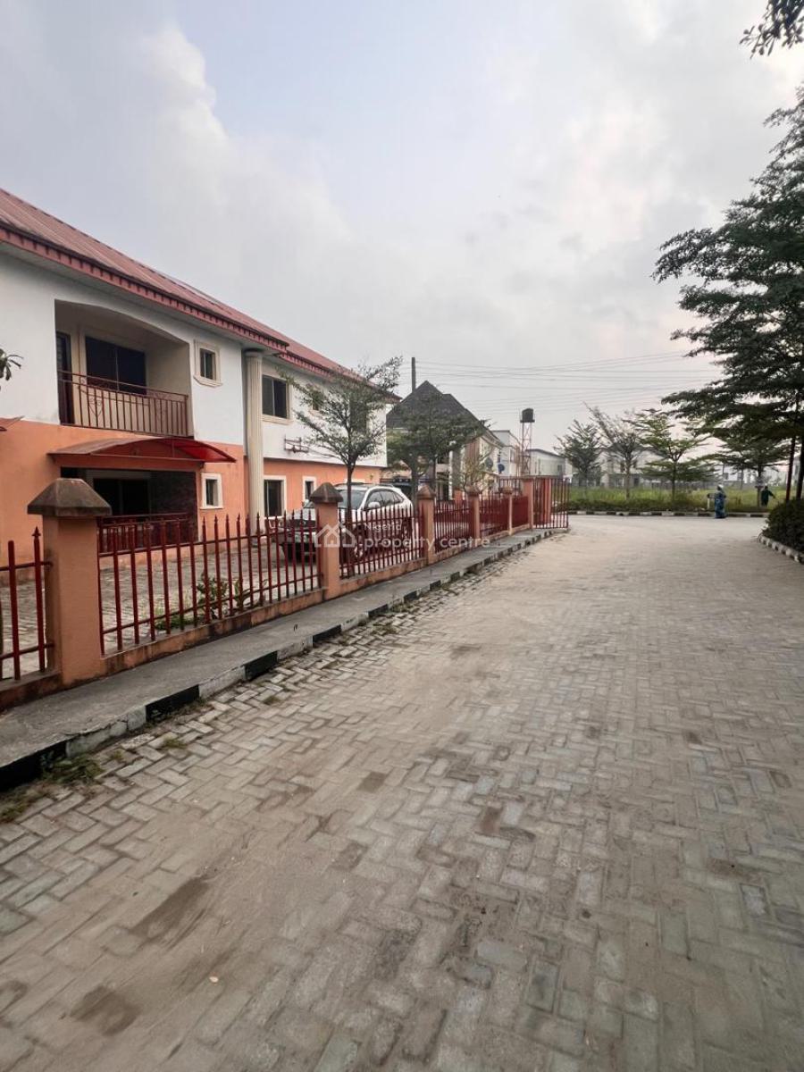 Neatly Used and Spacious 3 Bedroom Flat, Abijo, Lekki, Lagos, Flat / Apartment for Sale