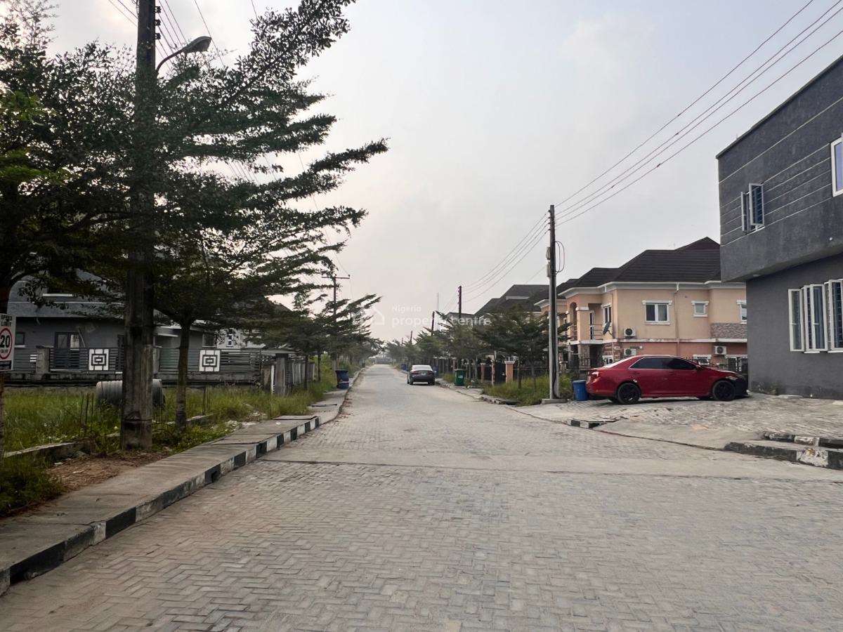 Neatly Used and Spacious 3 Bedroom Flat, Abijo, Lekki, Lagos, Flat / Apartment for Sale