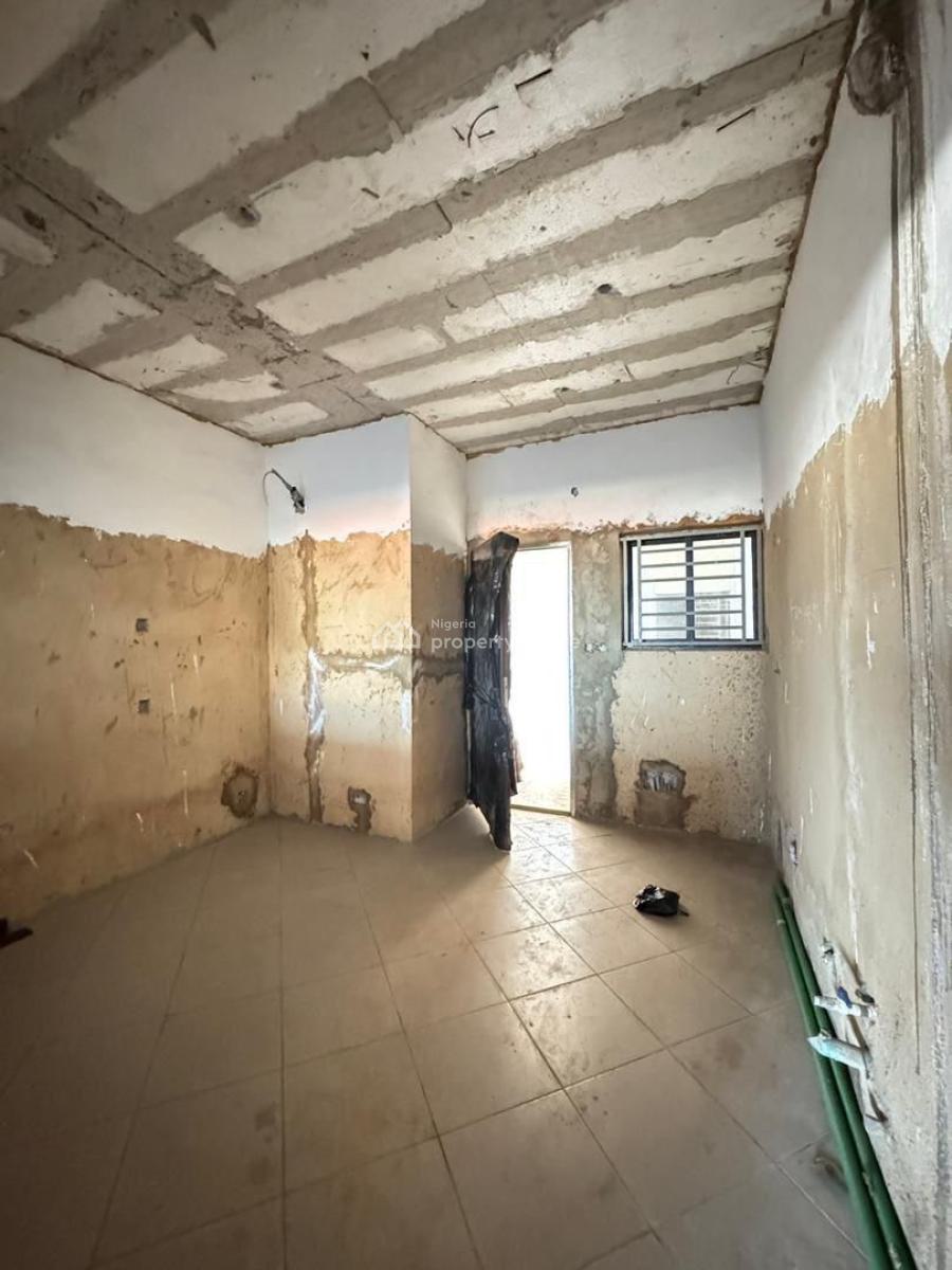 Contemporary 3 Bedroom Flat, Yaba, Lagos, Block of Flats for Sale