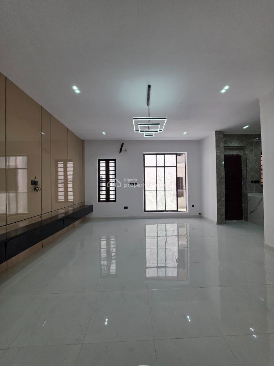 Luxury 2 Bedroom Apartment, Ologolo, Lekki, Lagos, Flat / Apartment for Sale
