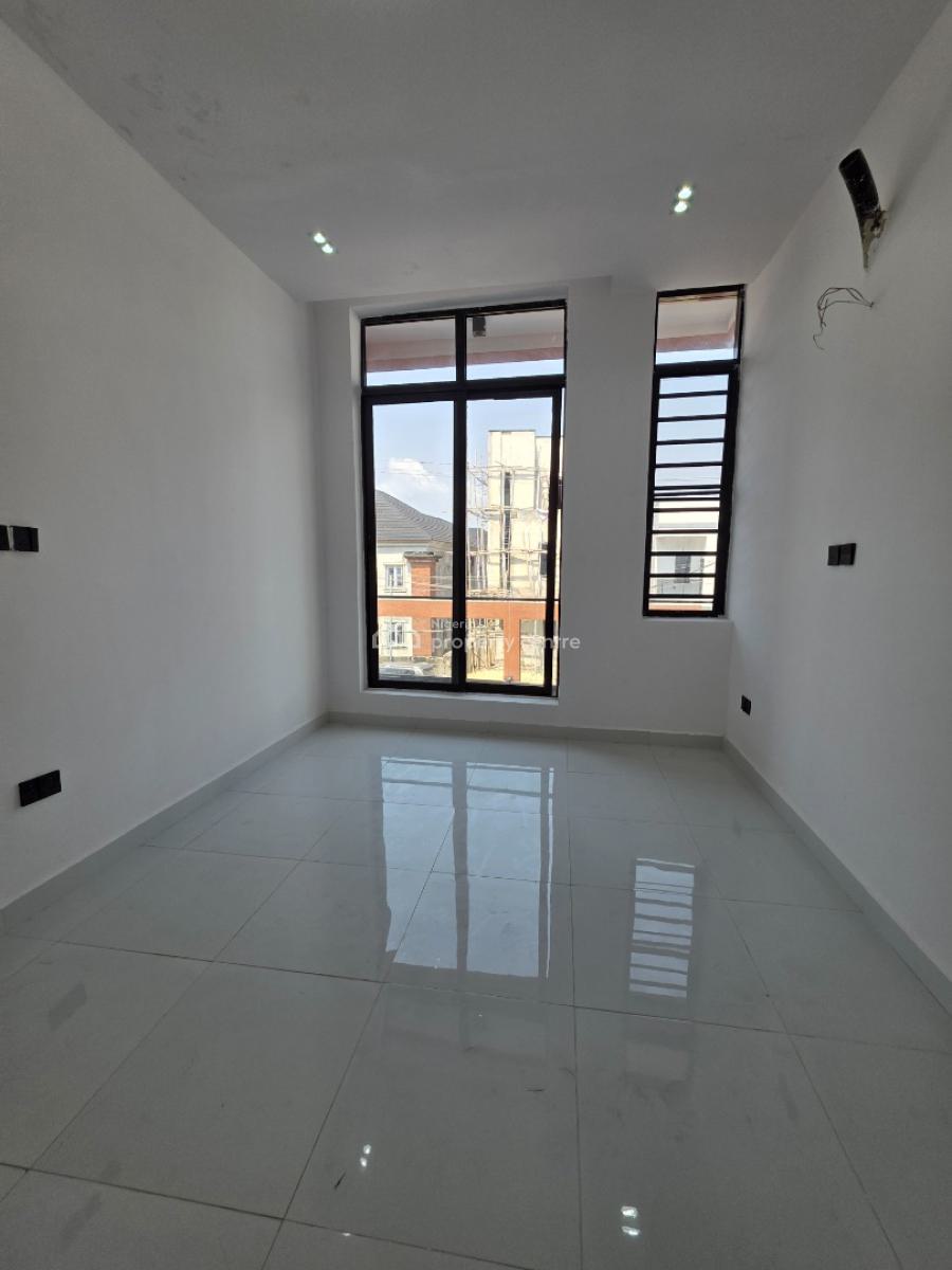 Luxury 2 Bedroom Apartment, Ologolo, Lekki, Lagos, Flat / Apartment for Sale