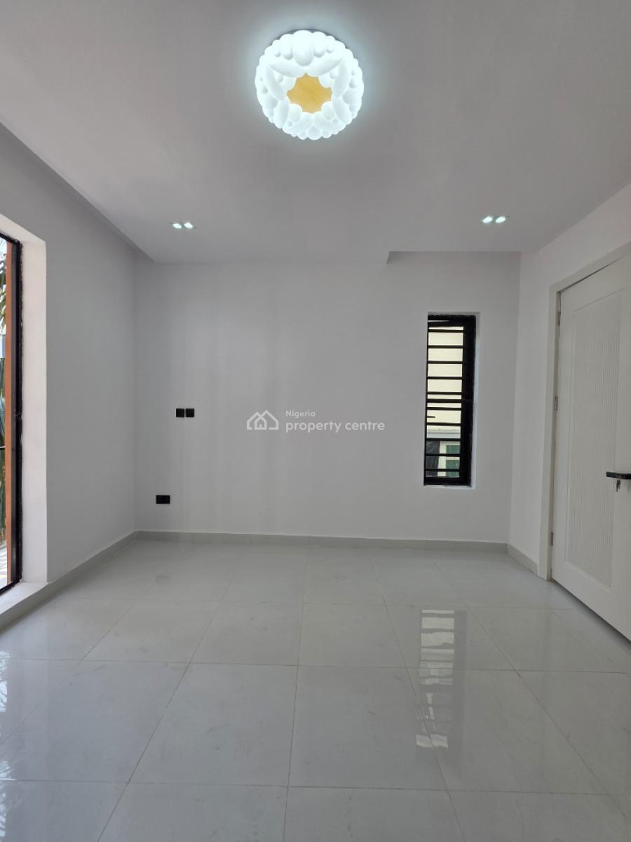 Luxury 2 Bedroom Apartment, Ologolo, Lekki, Lagos, Flat / Apartment for Sale
