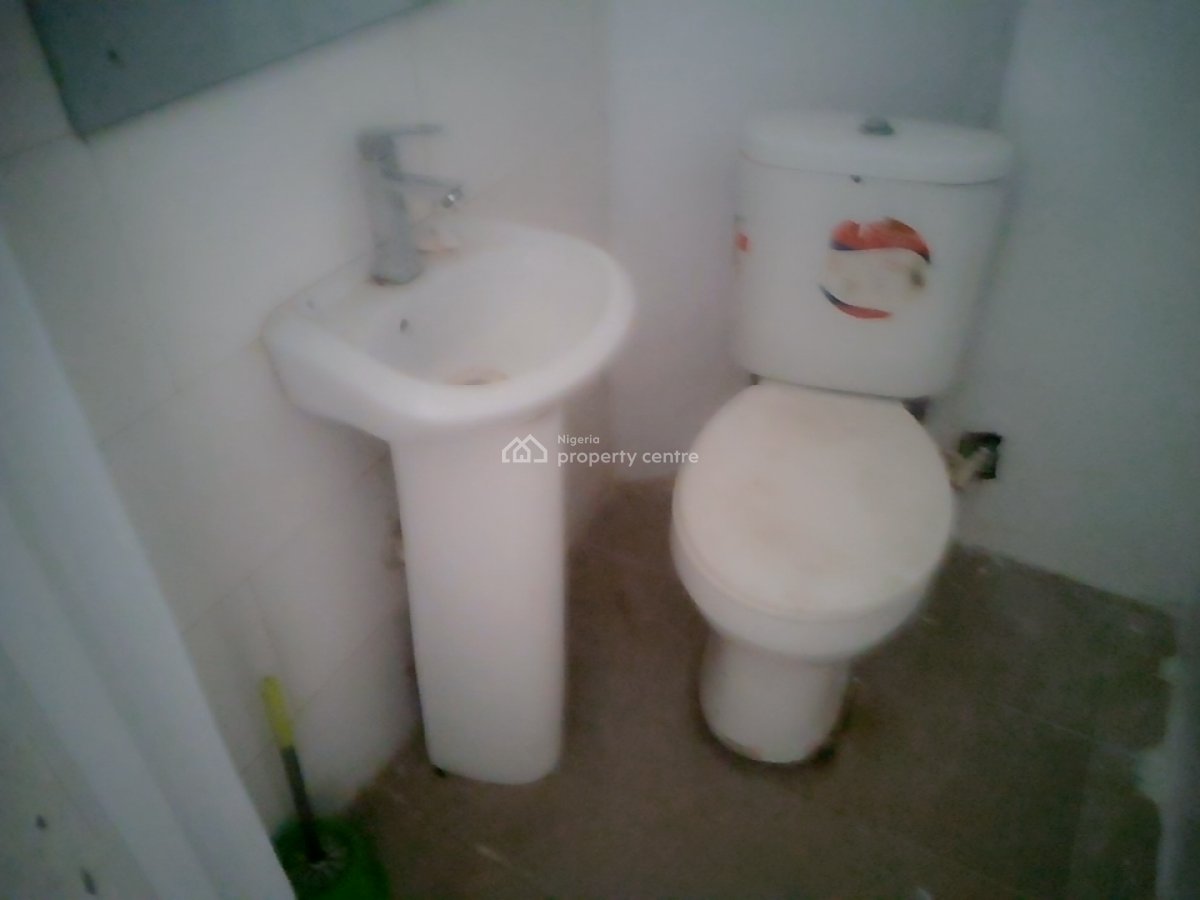 a Neatly and Massively Built 4 Bedroom Semi Detached Duplex and a Bq, Osapa, Lekki, Lagos, Semi-detached Duplex for Rent