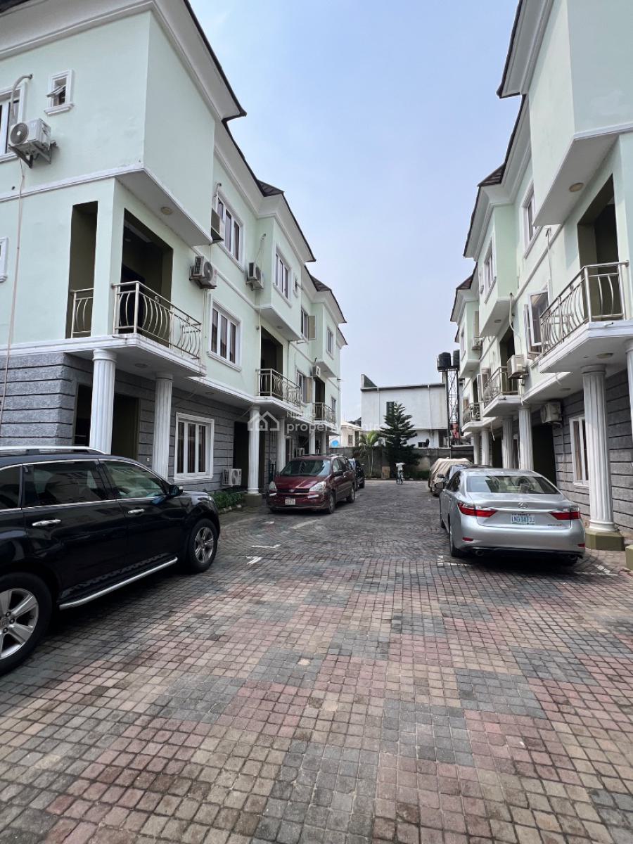 4 Bedroom Apartment, Osapa, Lekki, Lagos, Flat / Apartment for Rent