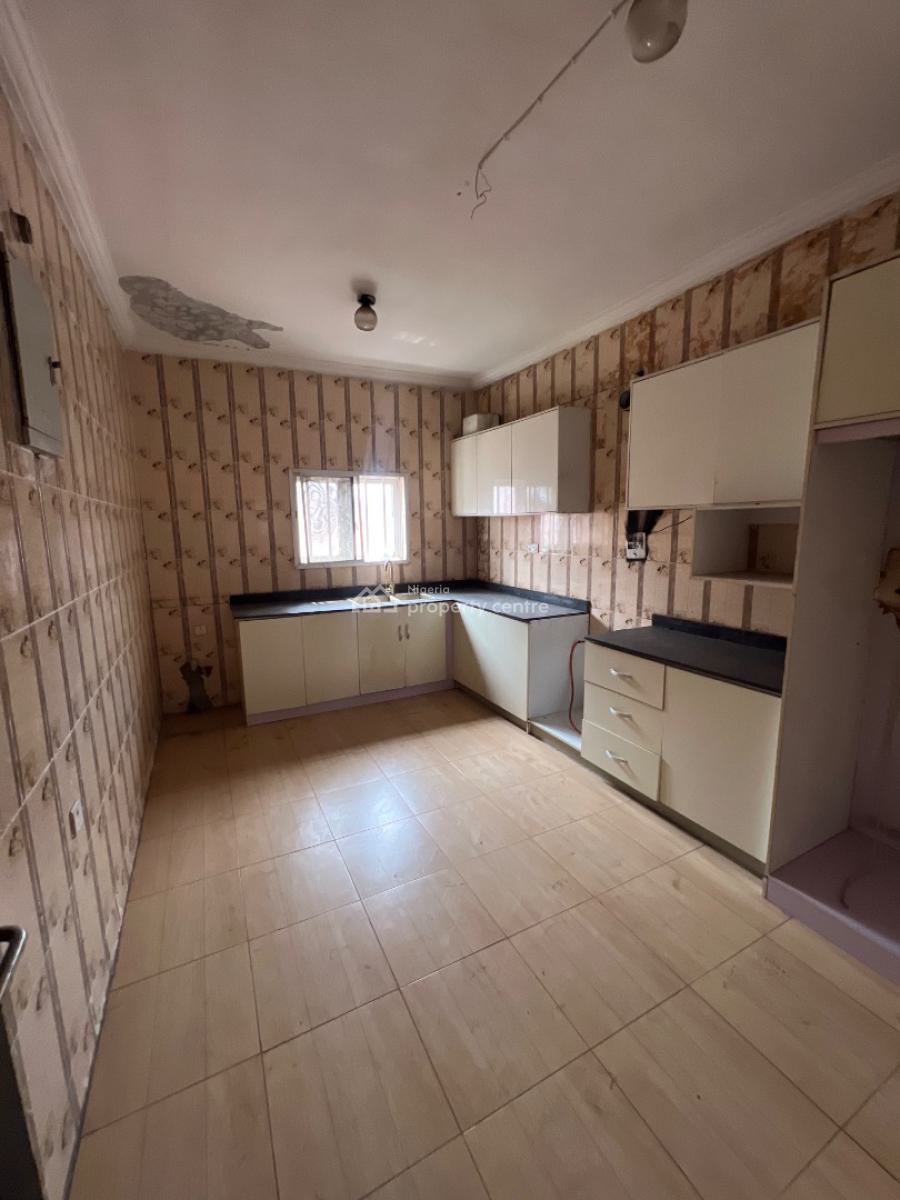 4 Bedroom Apartment, Osapa, Lekki, Lagos, Flat / Apartment for Rent