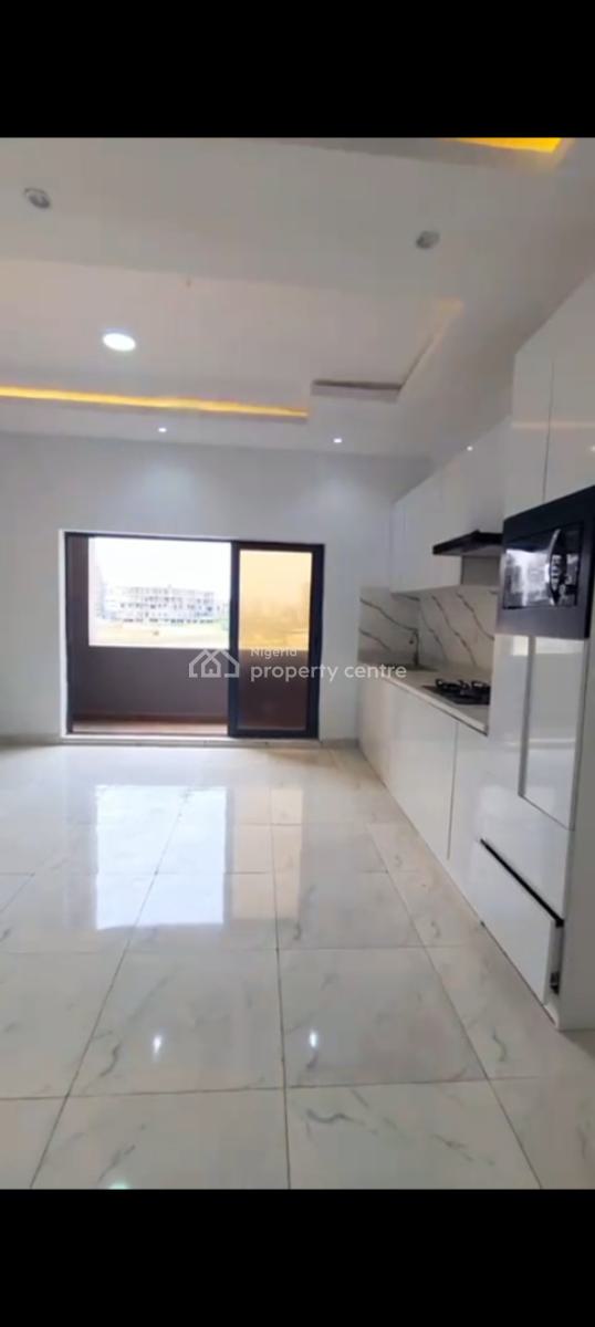 2 Bedroom Apartment Off Freedom Way Lekki Phase 1,, Off Freedom Way, Lekki Phase 1, Lekki, Lagos, Flat / Apartment for Sale