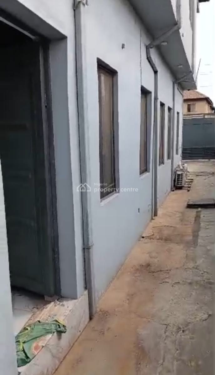 Very Sharp Room Self Con, Iyanaoworo, Oworonshoki, Kosofe, Lagos, Self Contain (single Rooms) for Rent