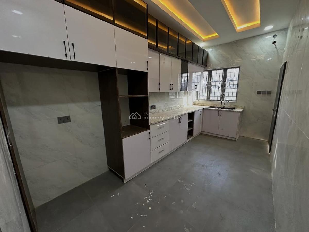 Pristine 4bedroom Terrace Duplex with a Rooftop Lounge and a Bq, Wuye, Abuja, Terraced Duplex for Sale