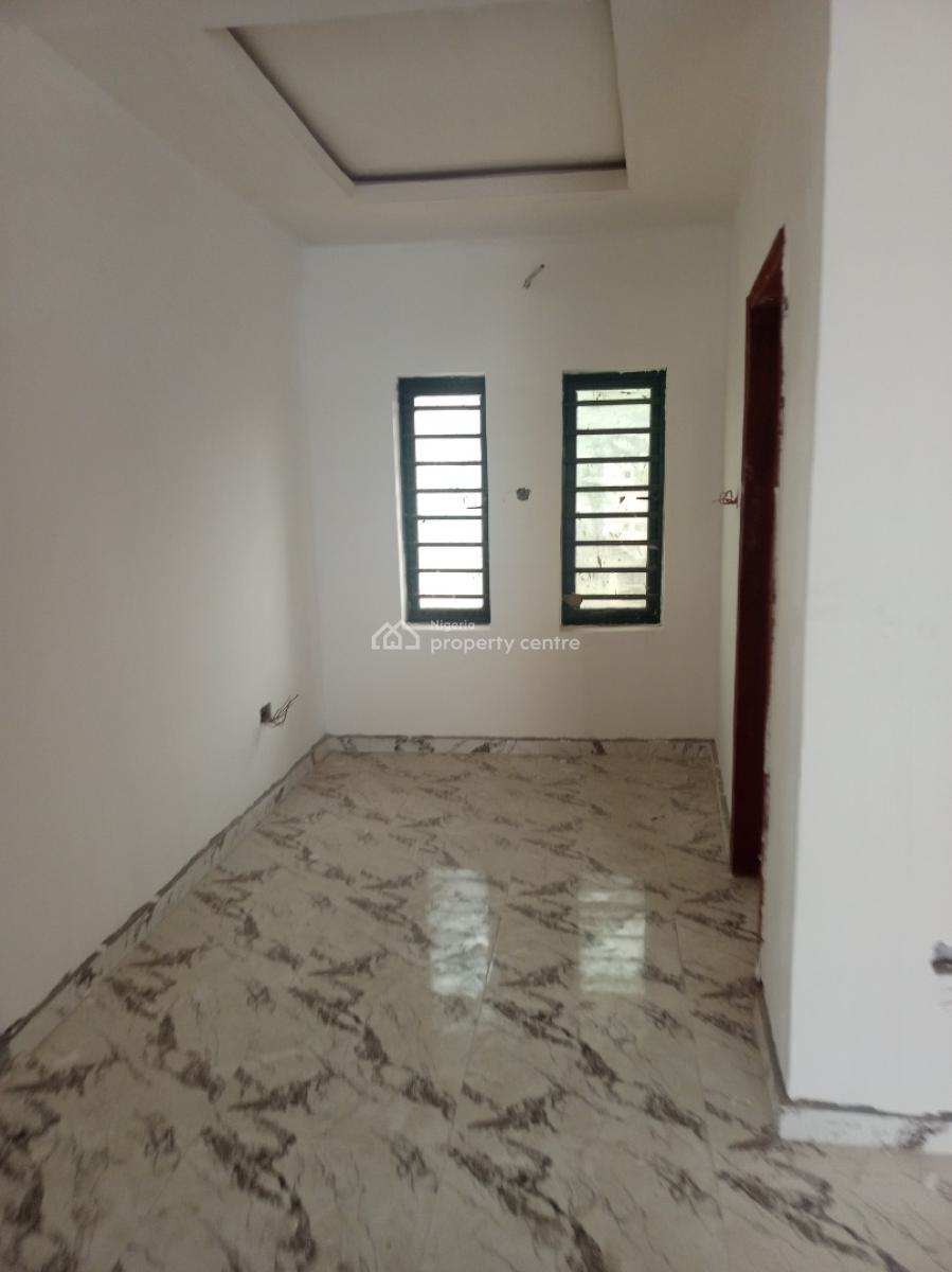 Brand New 2 Bedroom Up and Down, Alagutun, Off Mobil Road Ilaje, Ilaje, Ajah, Lagos, Flat / Apartment for Rent