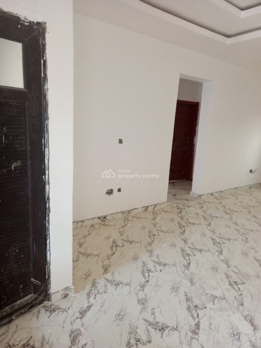Brand New 2 Bedroom Up and Down, Alagutun, Off Mobil Road Ilaje, Ilaje, Ajah, Lagos, Flat / Apartment for Rent