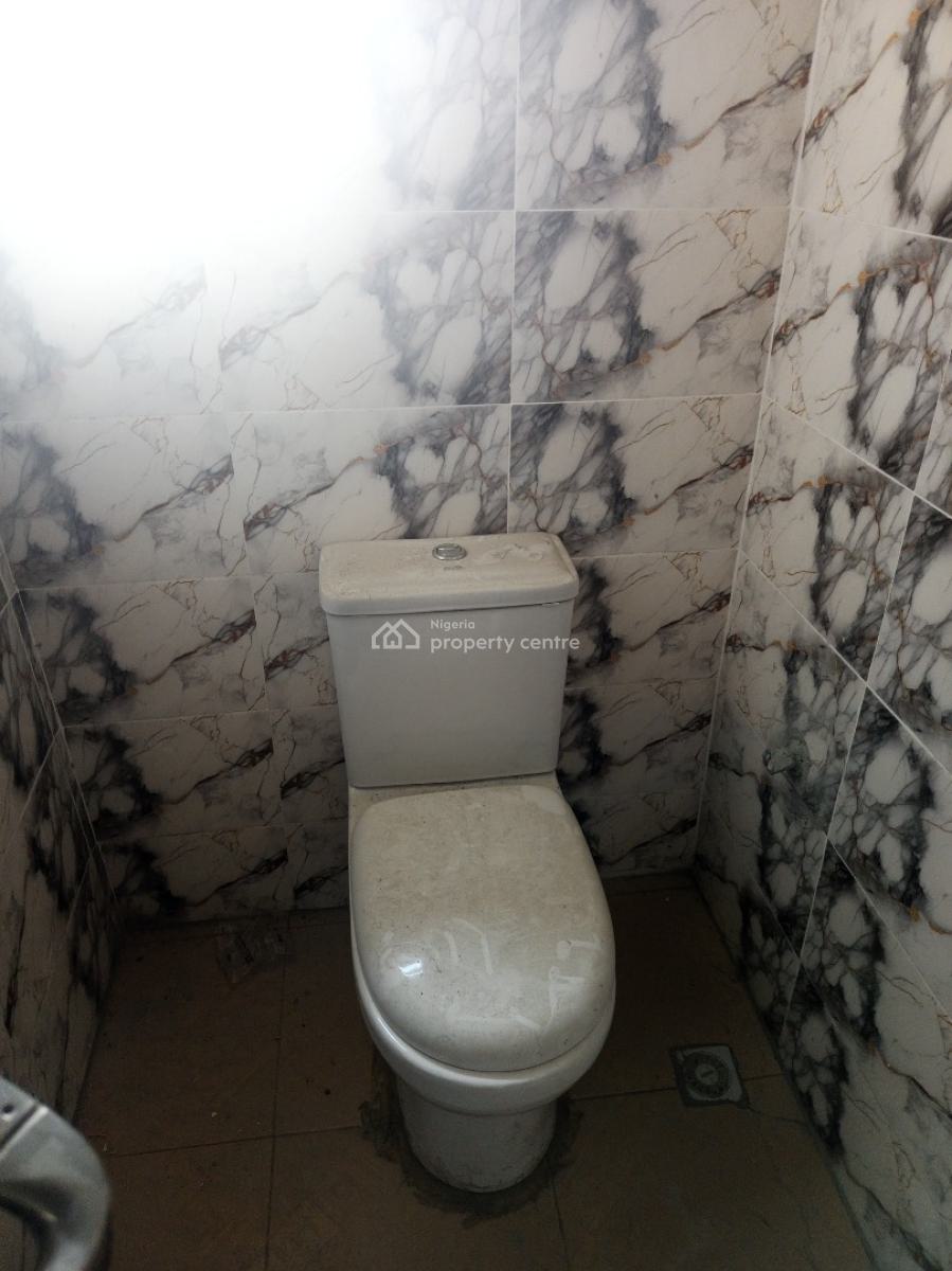 Brand New 2 Bedroom Up and Down, Alagutun, Off Mobil Road Ilaje, Ilaje, Ajah, Lagos, Flat / Apartment for Rent