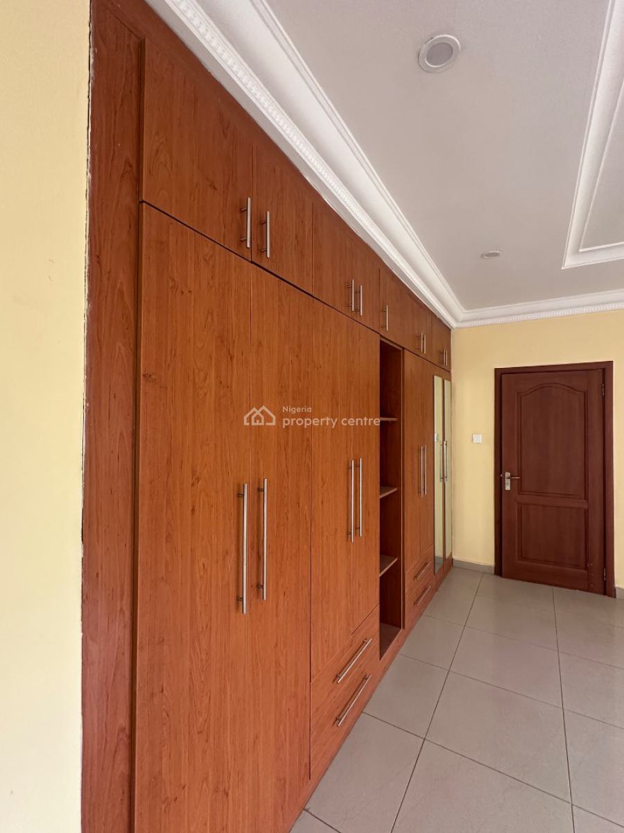 Well Renovated Twin Duplex of 4 Bedroom Detached Duplex with Bq, Maitama District, Abuja, Detached Duplex for Rent