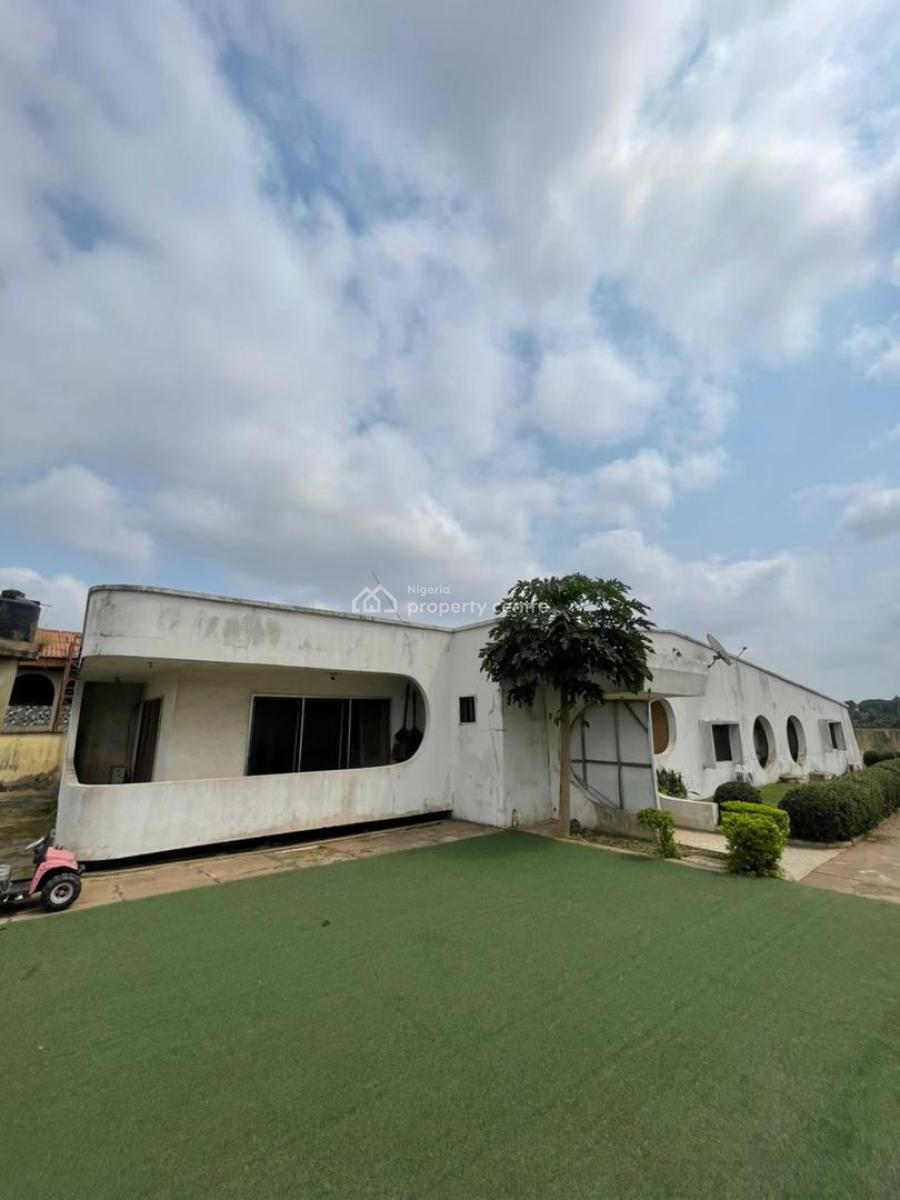 5 Bedroom Detached Bungalow with a 2 Bedroom Bq, Bashorun Housing Estate (air Force Estate), Akobo, Ibadan, Oyo, Detached Bungalow for Sale