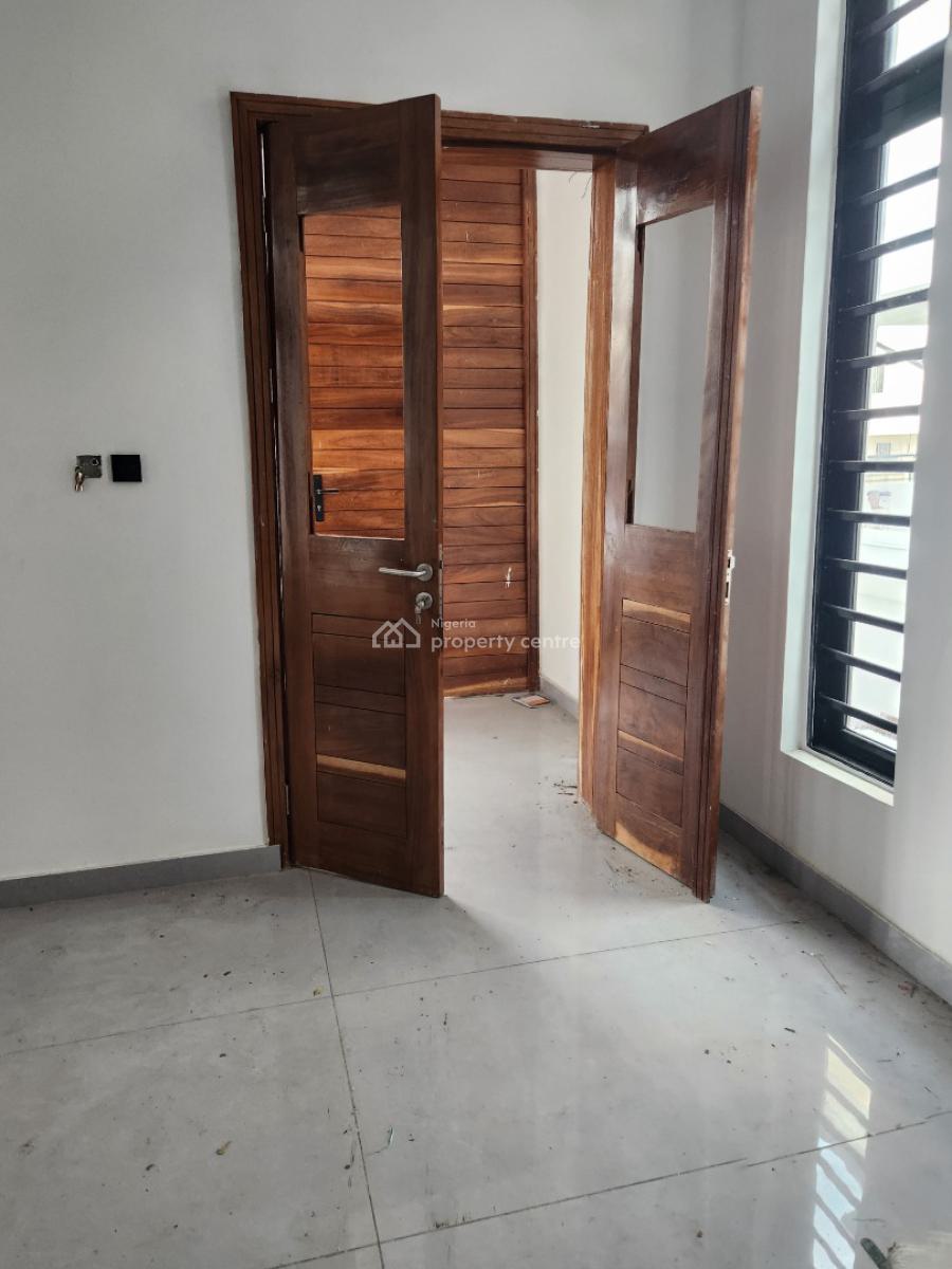 Luxury 5 Bedroom Fully Detached with a Room Bq, Osapa, Lekki, Lagos, Detached Duplex for Sale