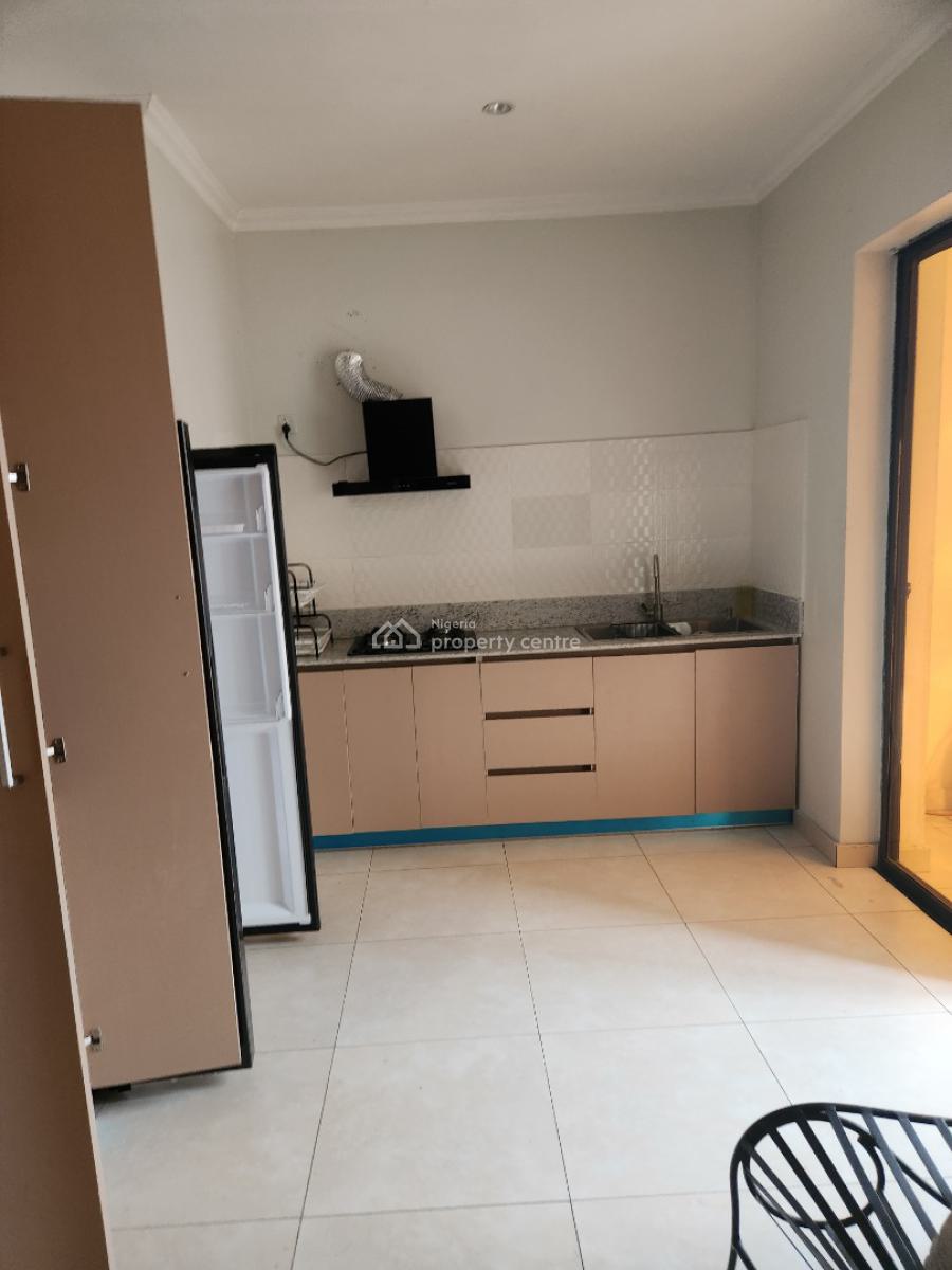 Very Spacious 2bedroom Flat, Osapa, Lekki, Lagos, Flat / Apartment for Sale