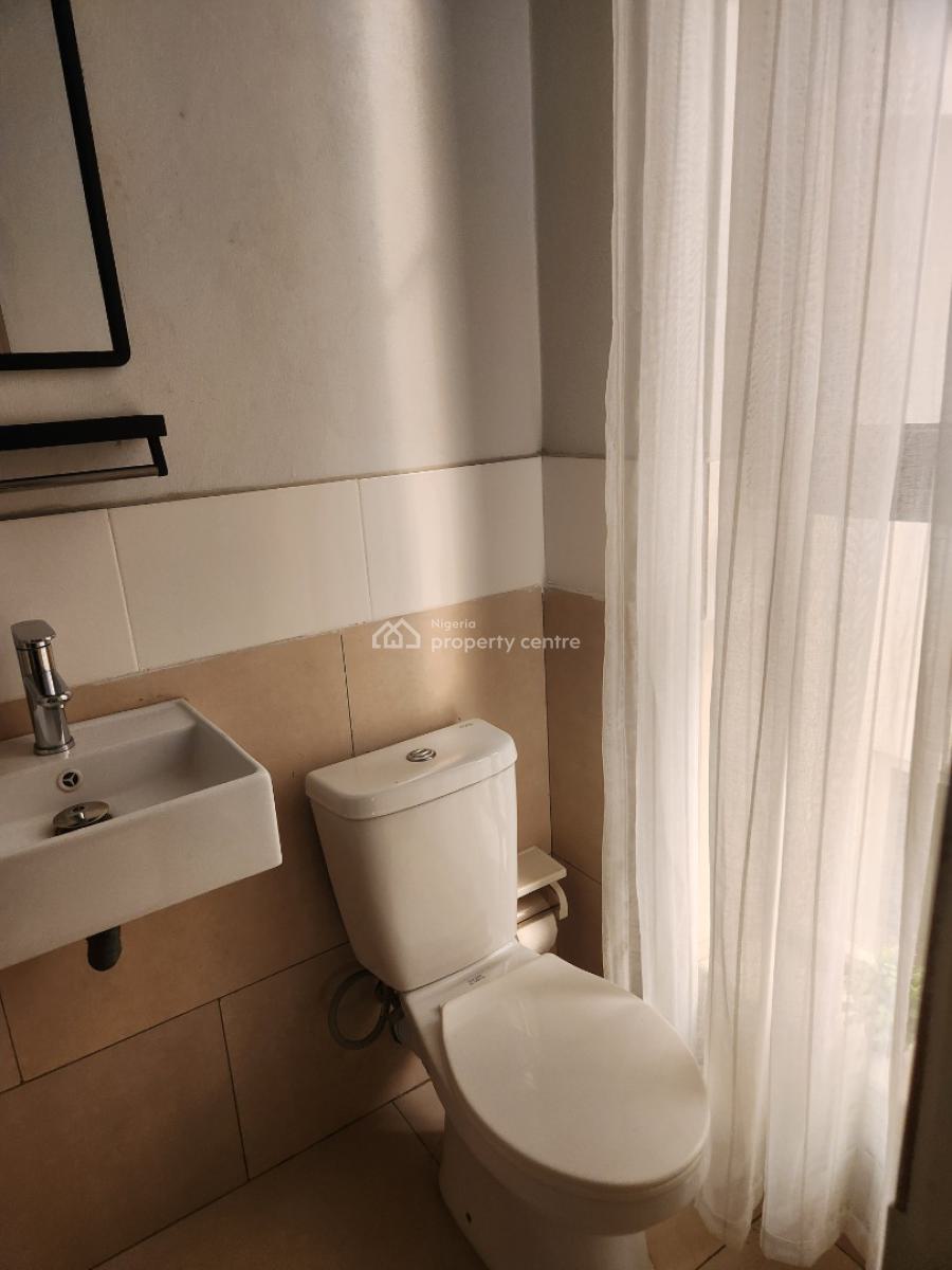 Very Spacious 2bedroom Flat, Osapa, Lekki, Lagos, Flat / Apartment for Sale