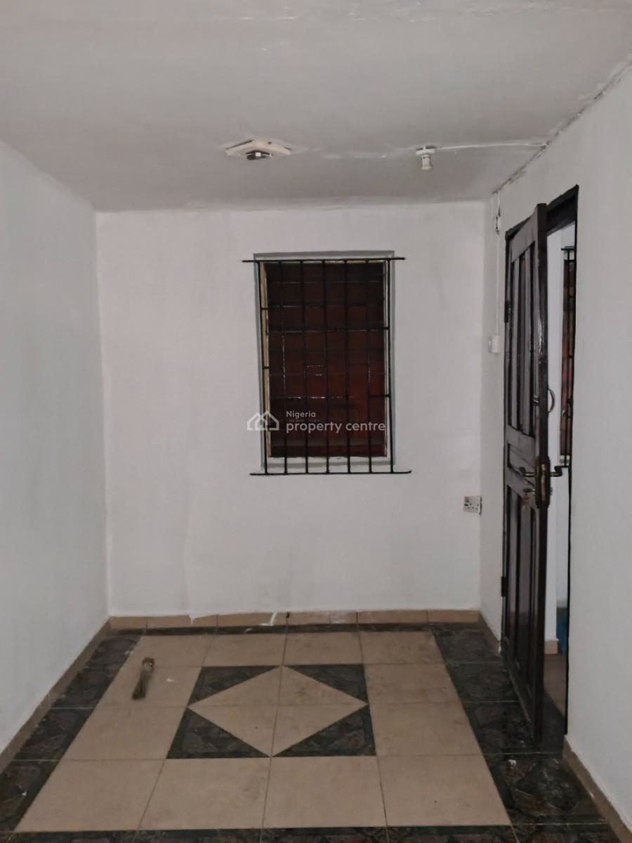 a Clean Mini Flat Upstairs Fens Round and Gated, Salvation, Opebi, Ikeja, Lagos, Mini Flat (room and Parlour) for Rent