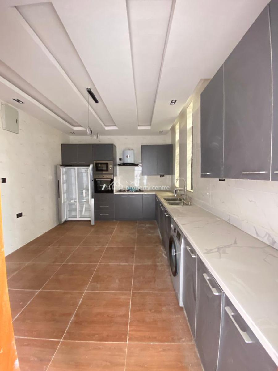 4 Bedroom Terrace Duplex with Bq( 4 Units in The Compound), Osapa, Lekki, Lagos, Terraced Duplex for Sale