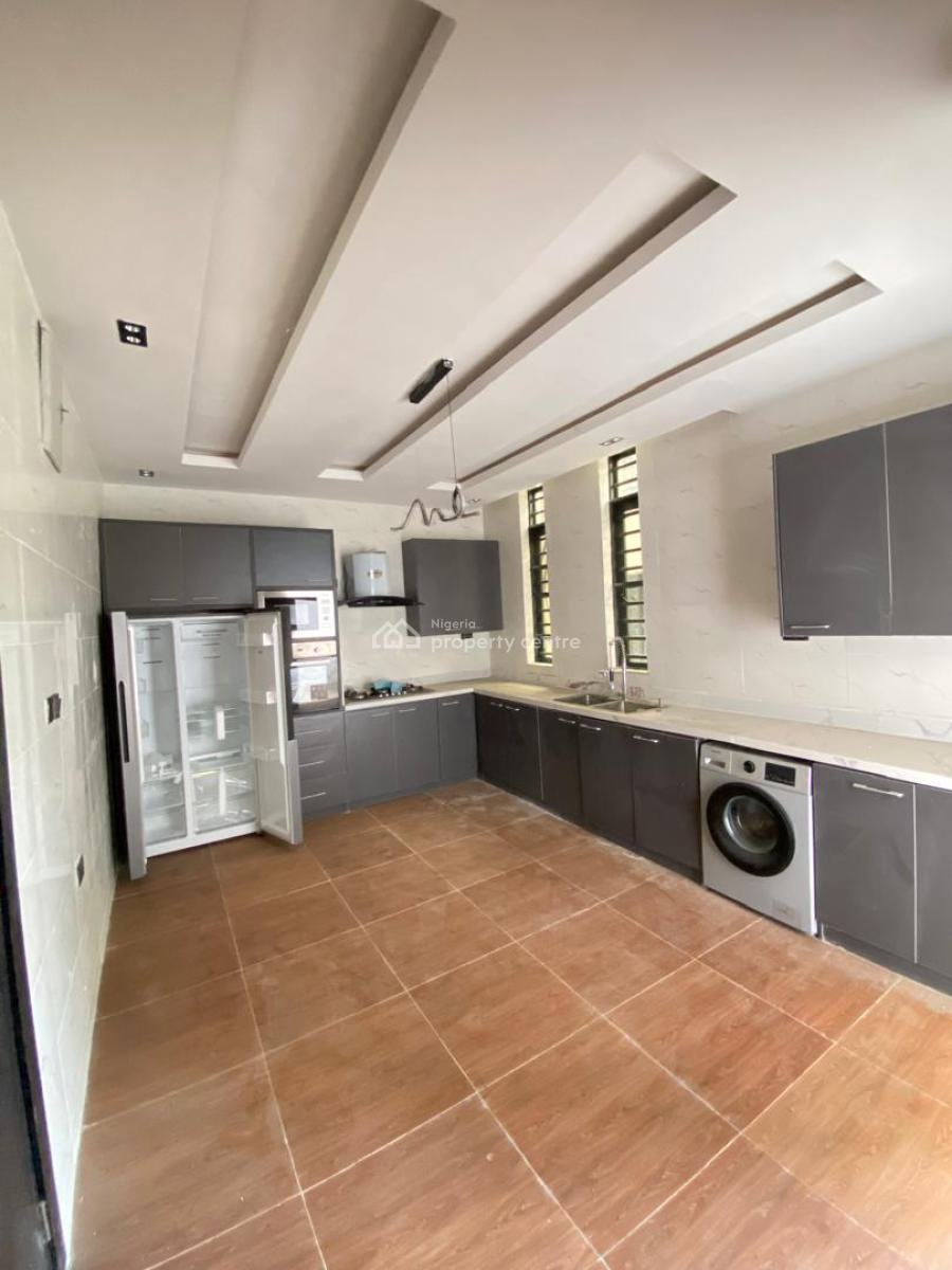 4 Bedroom Terrace Duplex with Bq( 4 Units in The Compound), Osapa, Lekki, Lagos, Terraced Duplex for Sale