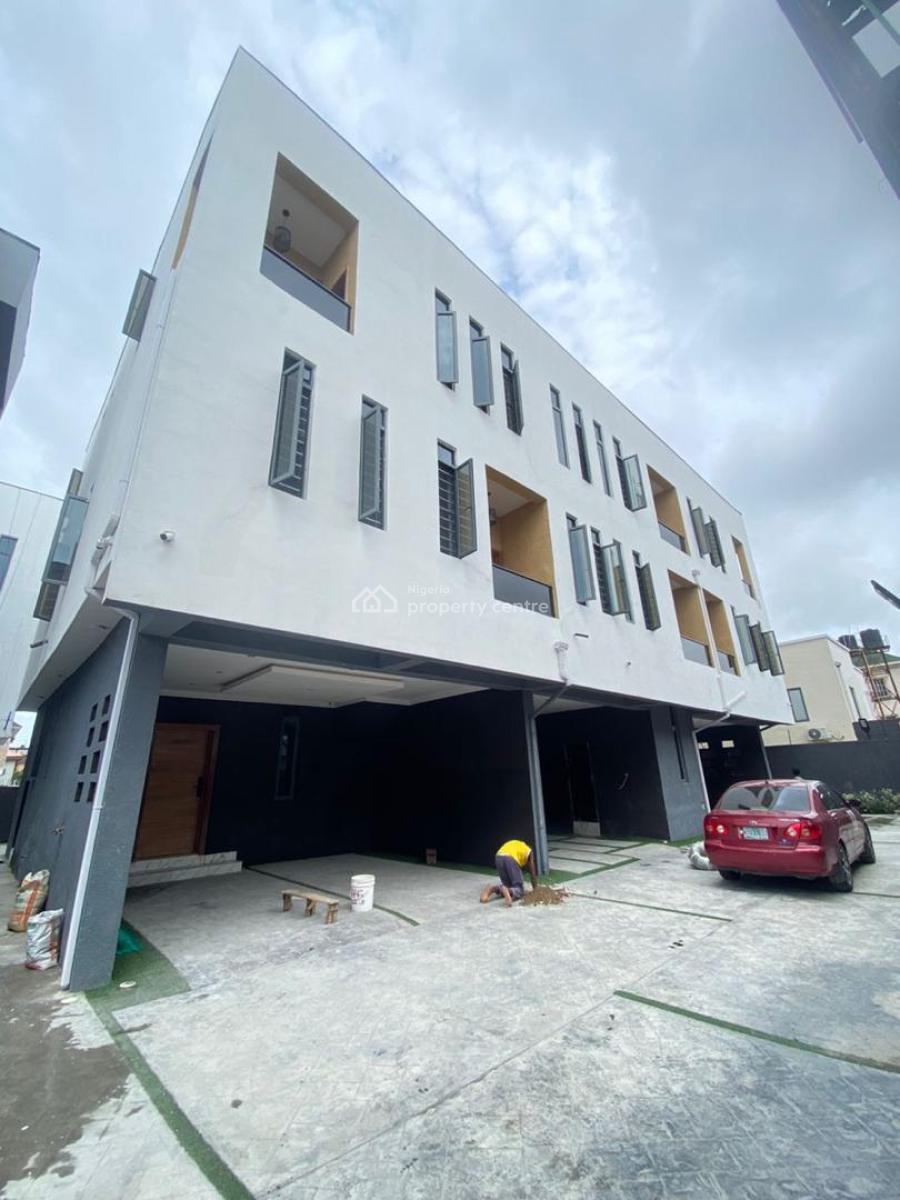4 Bedroom Terrace Duplex with Bq( 4 Units in The Compound), Osapa, Lekki, Lagos, Terraced Duplex for Sale