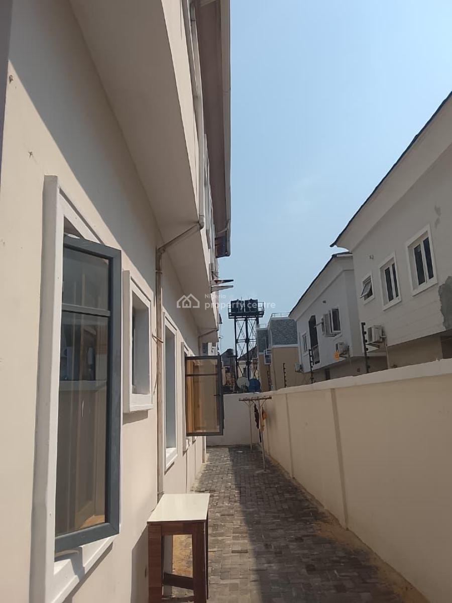 Luxury Well Maintained 4 Bedroom Fully Detached Duplex with Study Room, Chevron, Lekki, Lagos, Detached Duplex for Rent