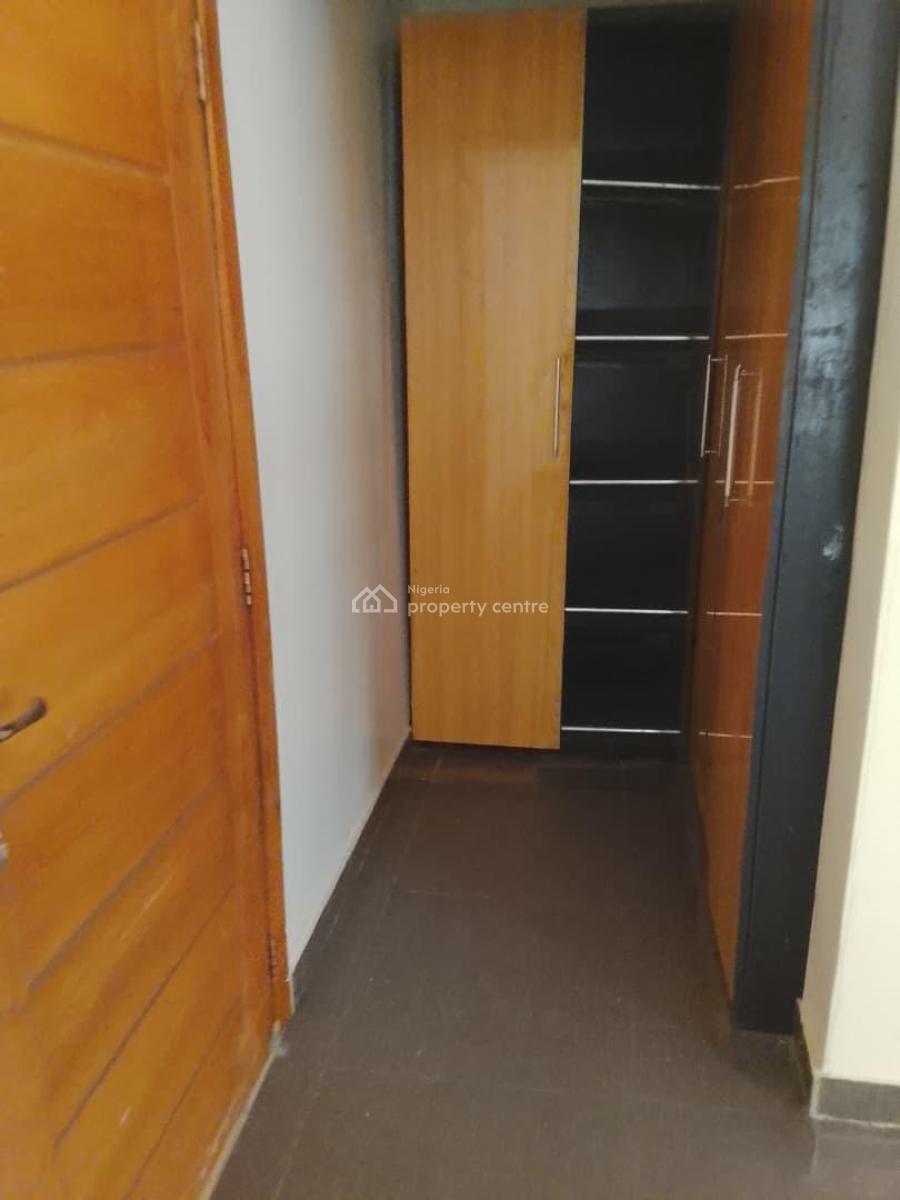 Luxury Well Maintained 4 Bedroom Fully Detached Duplex with Study Room, Chevron, Lekki, Lagos, Detached Duplex for Rent