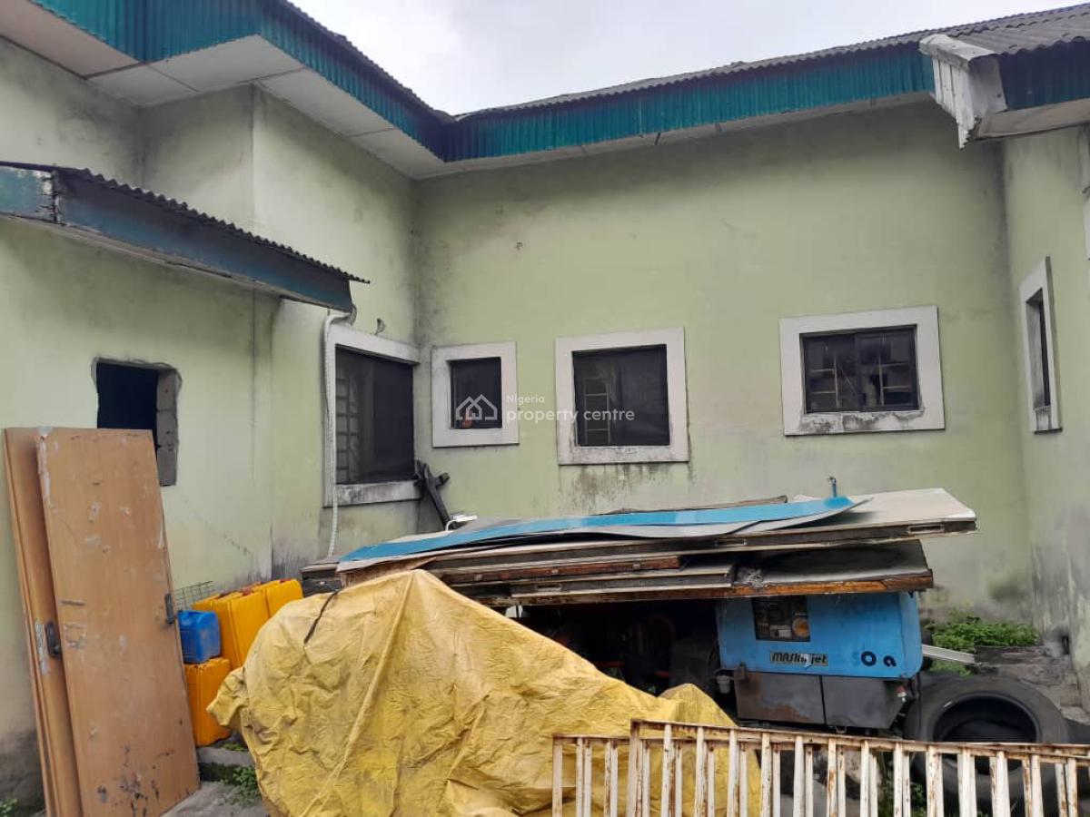 a Bungalow Comprising a 4 Bedroom Flat and 2 Bedroom Flat, Gra Phase 1, Port Harcourt, Rivers, Detached Bungalow for Sale