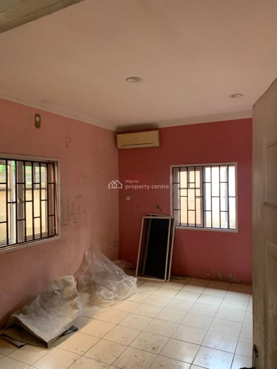2 Bedroom Bungalow, Self Compound, Omole Phase 2, Ikeja, Lagos, Flat / Apartment for Rent