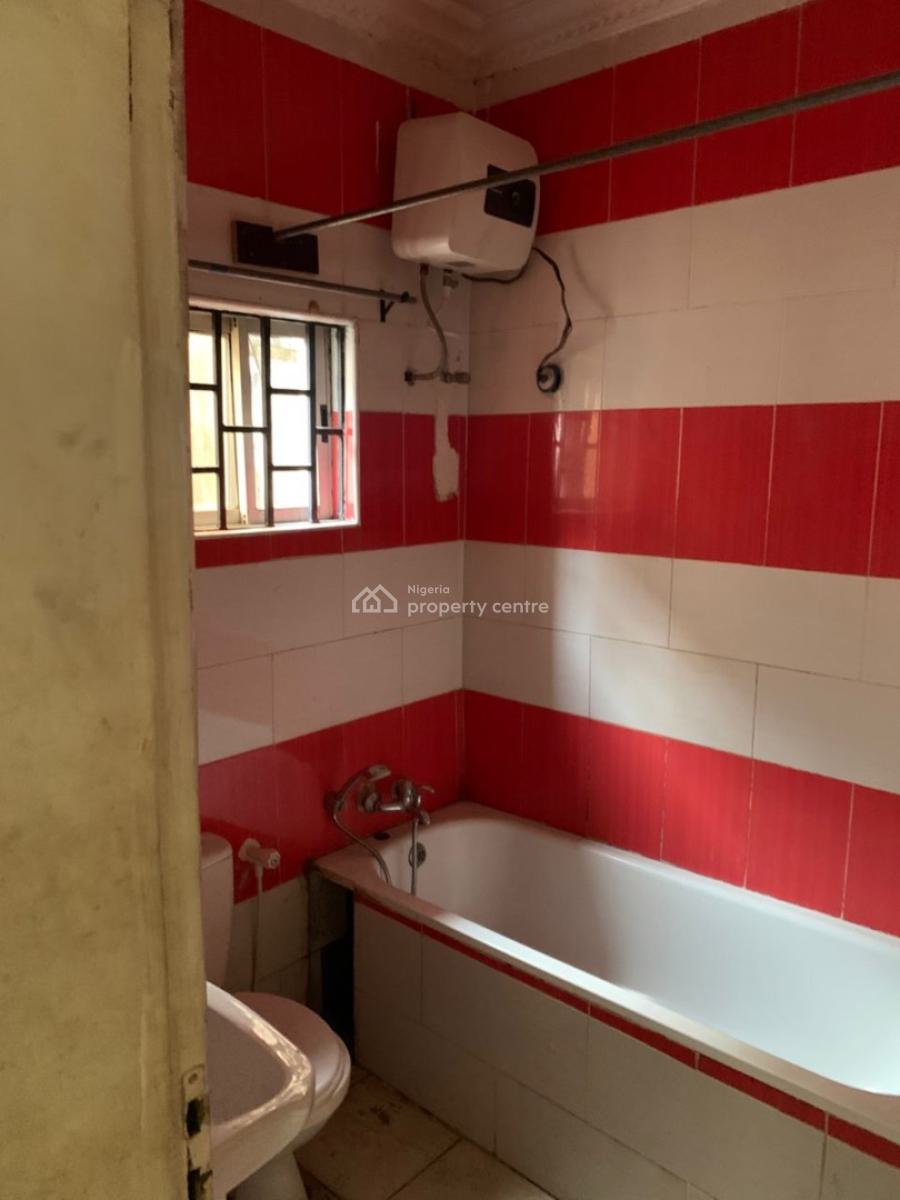 2 Bedroom Bungalow, Self Compound, Omole Phase 2, Ikeja, Lagos, Flat / Apartment for Rent