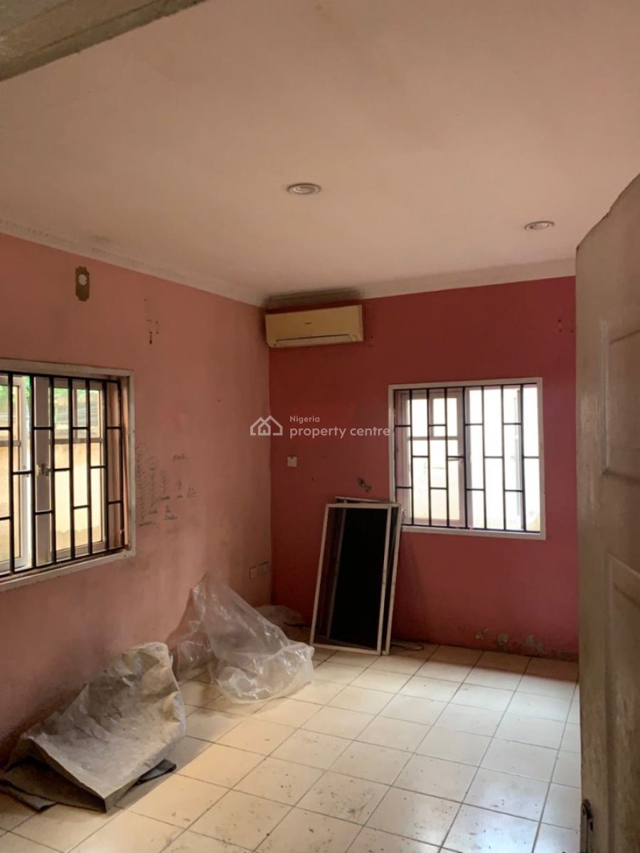 2 Bedroom Bungalow, Self Compound, Omole Phase 2, Ikeja, Lagos, Flat / Apartment for Rent