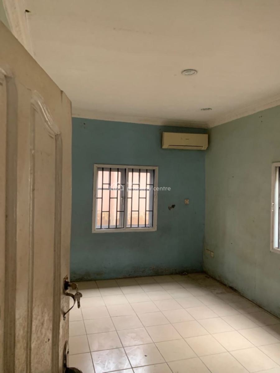 2 Bedroom Bungalow, Self Compound, Omole Phase 2, Ikeja, Lagos, Flat / Apartment for Rent