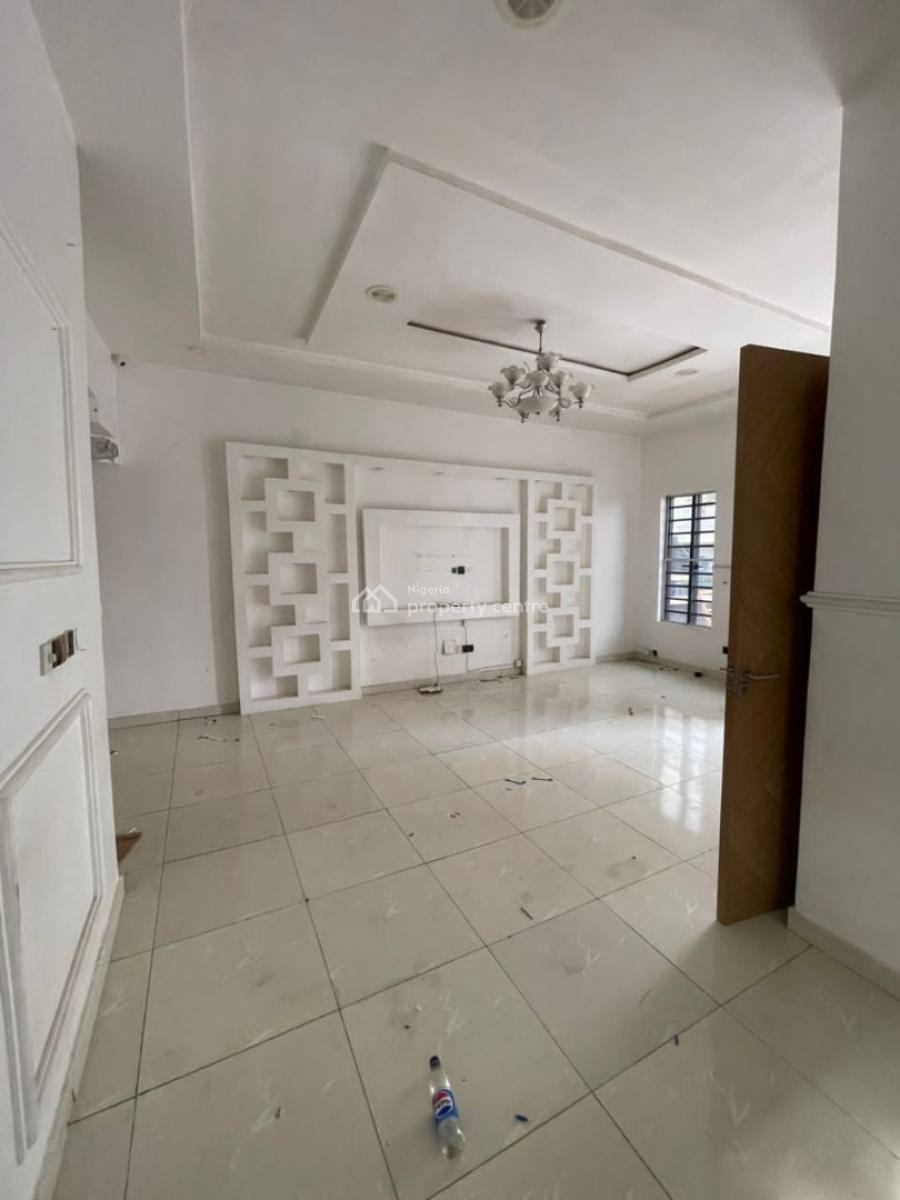 Clean and Spacious Studio Apartment in a Safe and Secured Estate, Oral Estate, Lekki, Lagos, Flat / Apartment for Rent