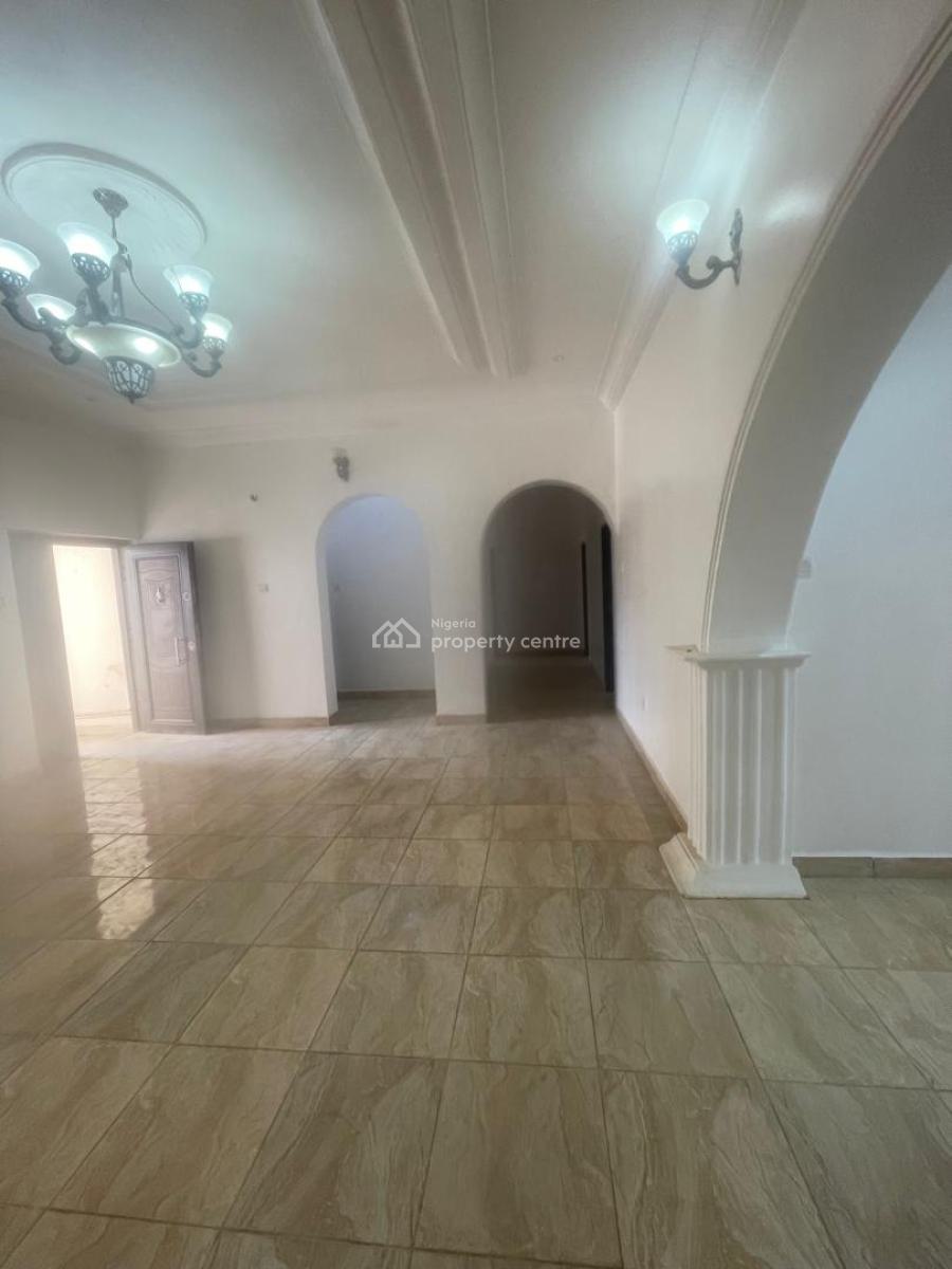 Standard 3 Bedroom Apartment on The Ground Floor on a Tarred Road, Jahi, Abuja, Flat / Apartment for Rent