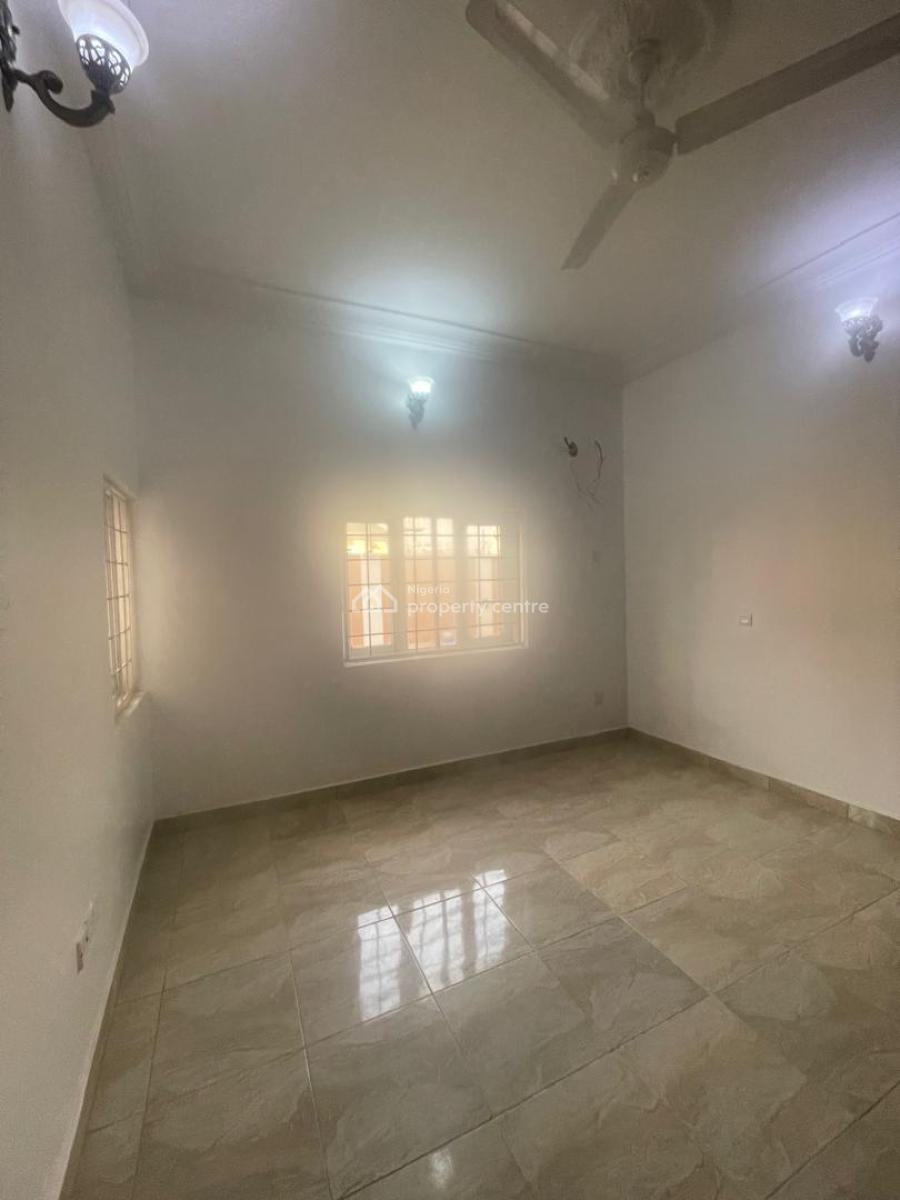 Standard 3 Bedroom Apartment on The Ground Floor on a Tarred Road, Jahi, Abuja, Flat / Apartment for Rent