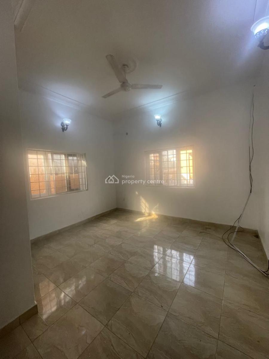 Standard 3 Bedroom Apartment on The Ground Floor on a Tarred Road, Jahi, Abuja, Flat / Apartment for Rent