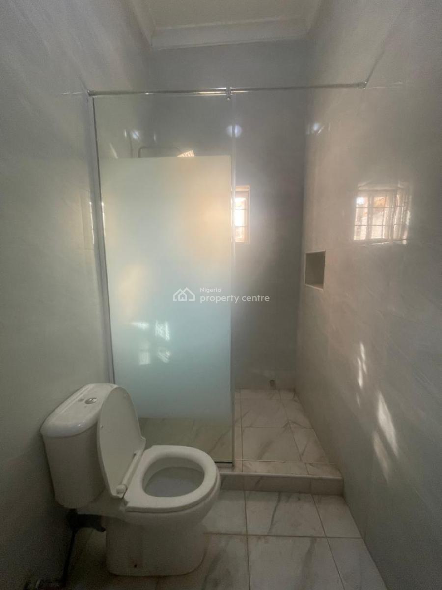 Standard 3 Bedroom Apartment on The Ground Floor on a Tarred Road, Jahi, Abuja, Flat / Apartment for Rent