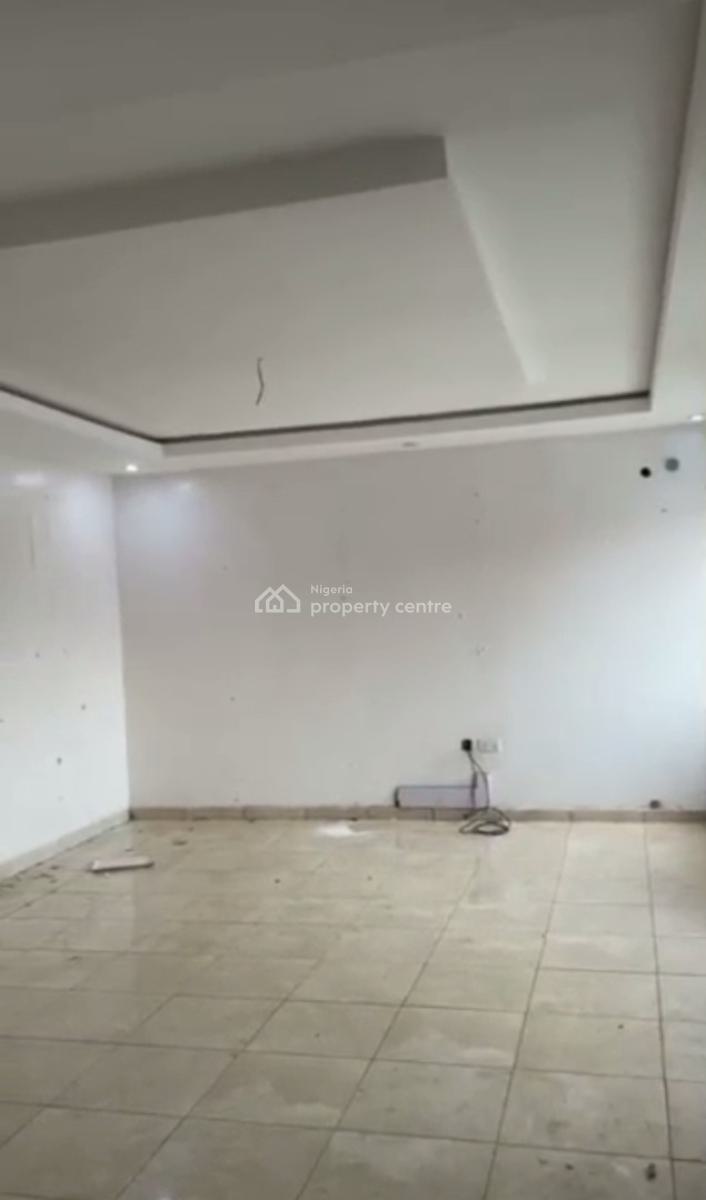 Executive Fully Finished Luxury 2 Bedroom Flat Upstairs., Ramat, Gra, Ogudu, Lagos, Flat / Apartment for Rent