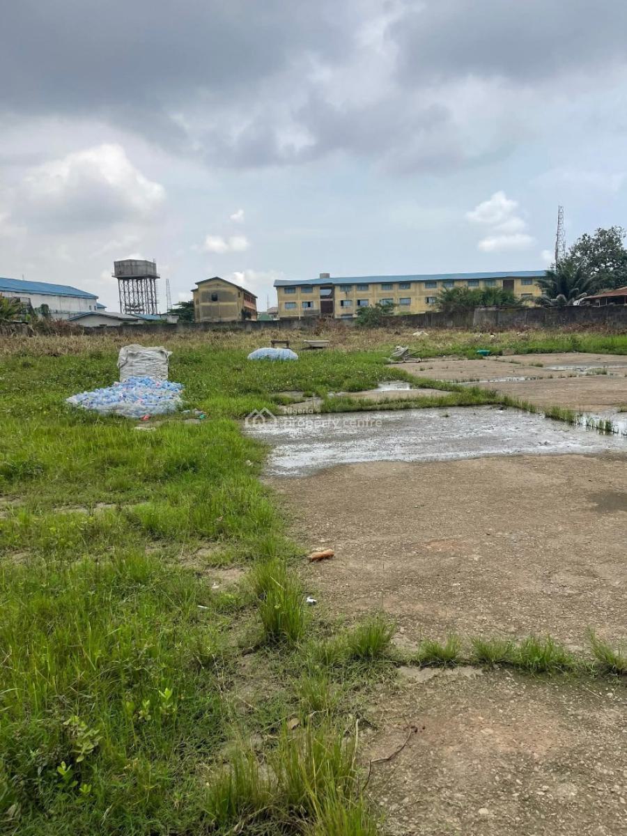 (7,450sqm) Located in a Strategic Commercial Enclave in Surulere, Lago, Coker, Surulere, Lagos, Land for Sale