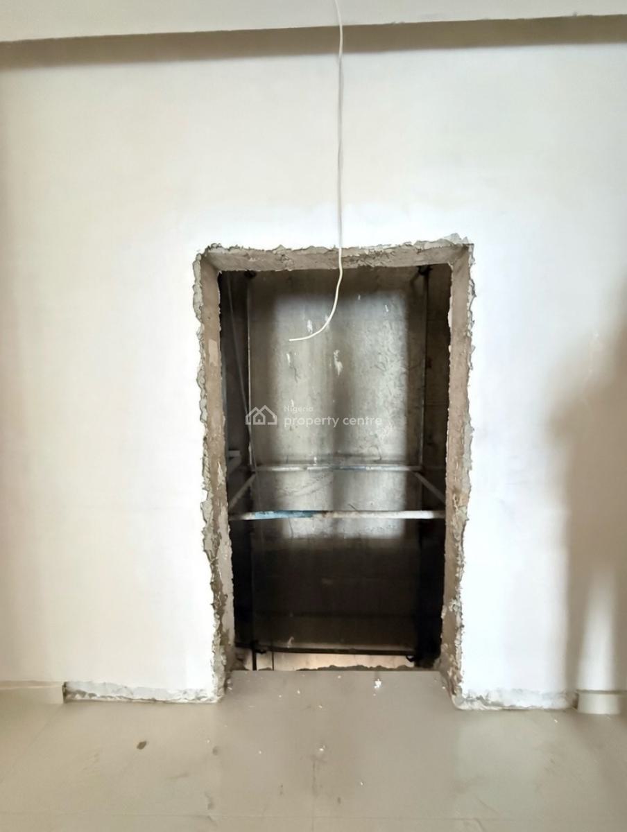 Lovely 2 Bedroom Apartment, Lekki Phase 1, Lekki Phase 1, Lekki, Lagos, Block of Flats for Sale