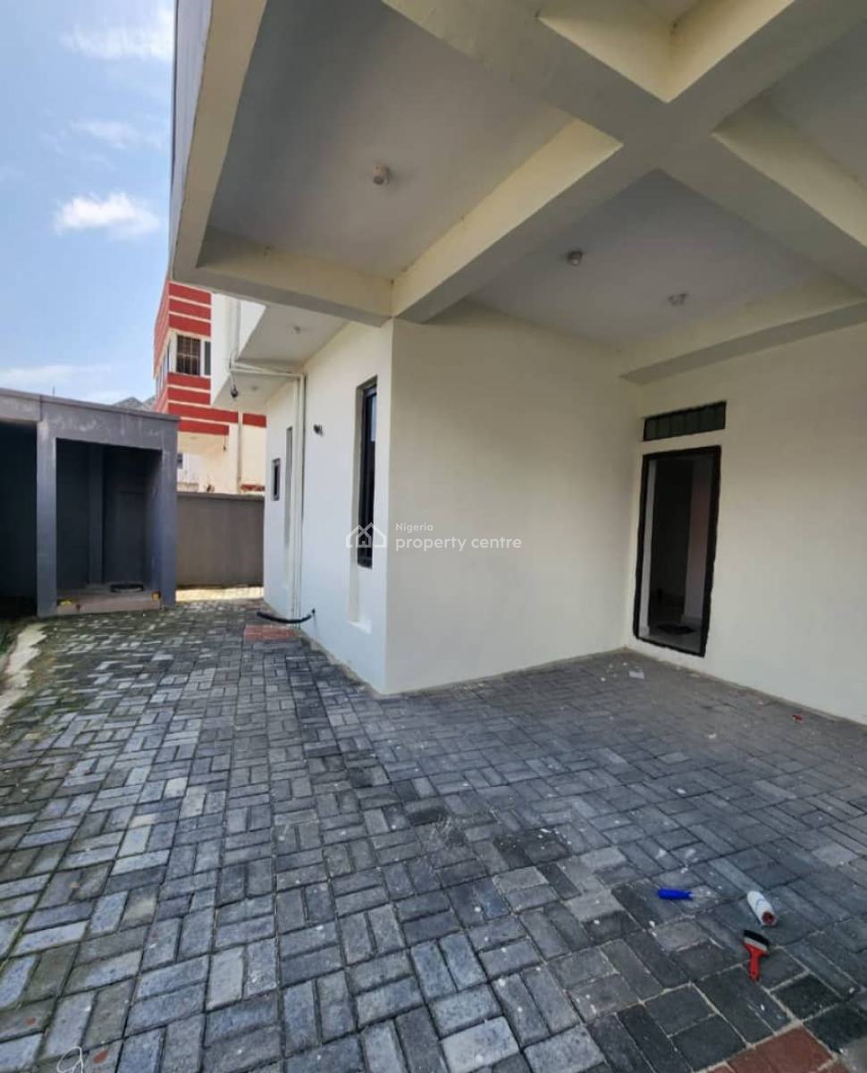 Fully Service 2 Bedrooms Apartment at Ologolo, Ologolo, Ologolo, Lekki, Lagos, Flat / Apartment for Rent