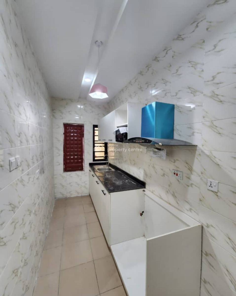 Fully Service 2 Bedrooms Apartment at Ologolo, Ologolo, Ologolo, Lekki, Lagos, Flat / Apartment for Rent