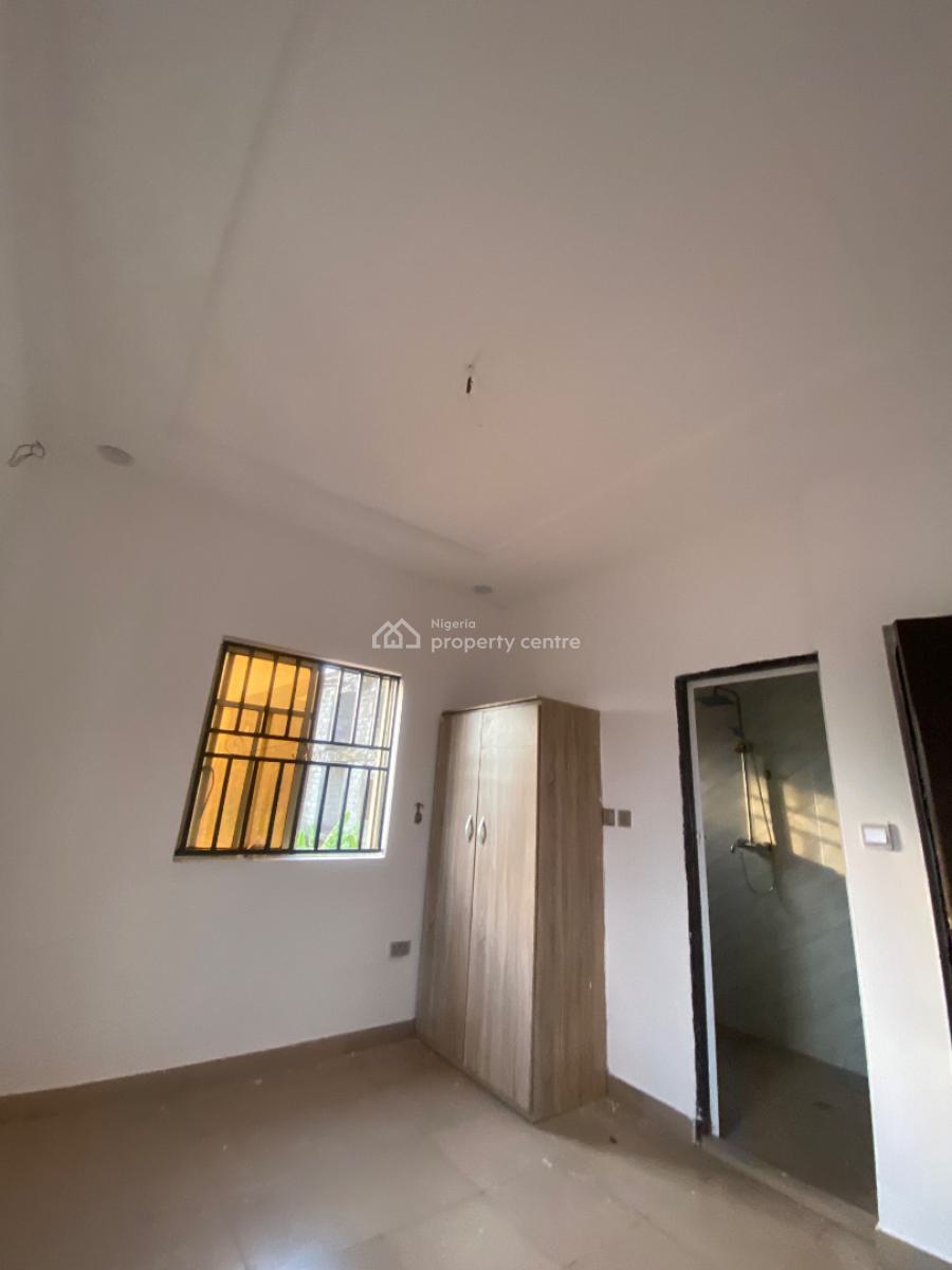 Spacious 2 Bedroom Apartment Upstairs, Joseph Avenue Estate Sangotedo Ajah, Sangotedo, Ajah, Lagos, Flat / Apartment for Rent