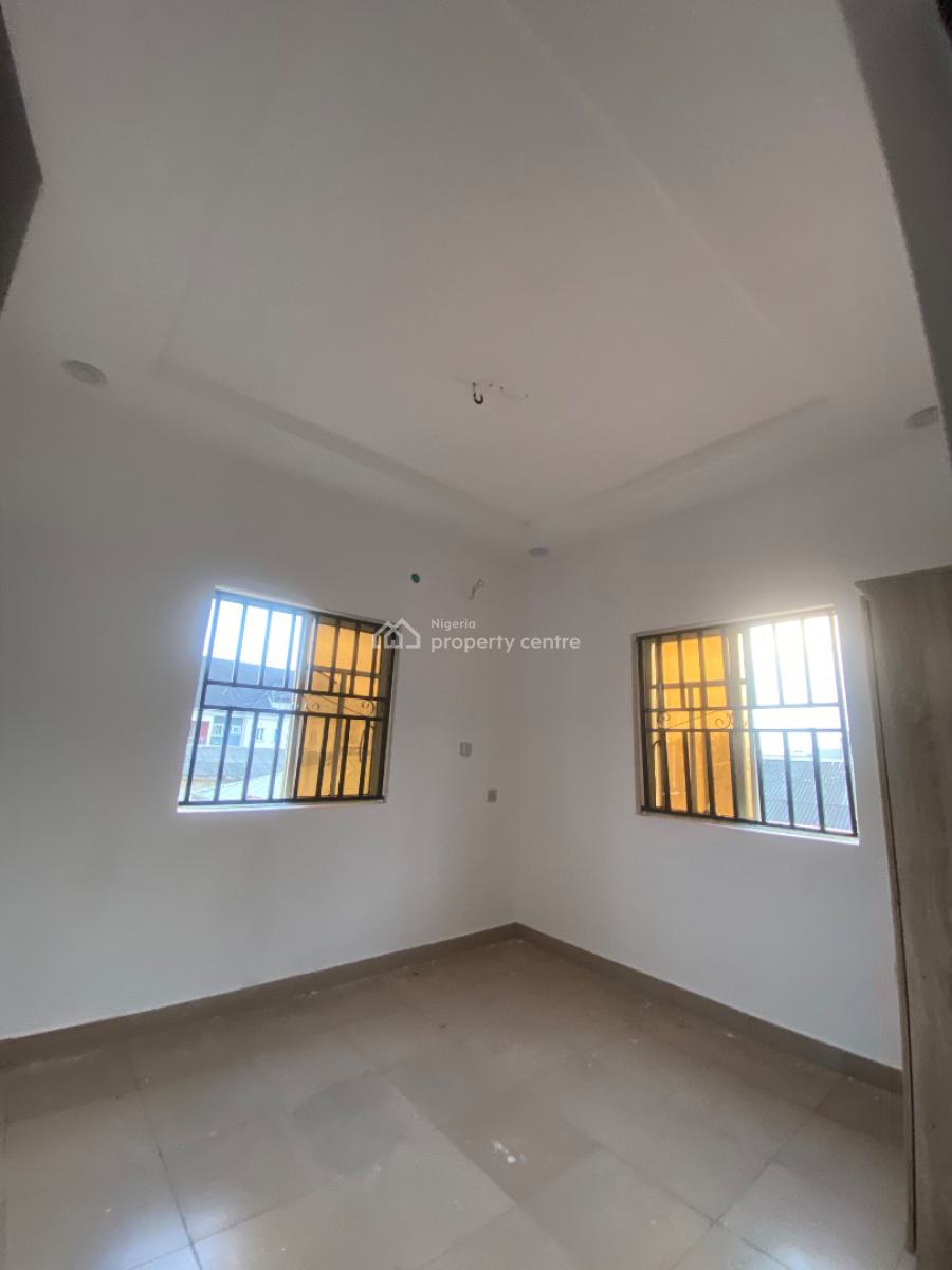 Spacious 2 Bedroom Apartment Upstairs, Joseph Avenue Estate Sangotedo Ajah, Sangotedo, Ajah, Lagos, Flat / Apartment for Rent
