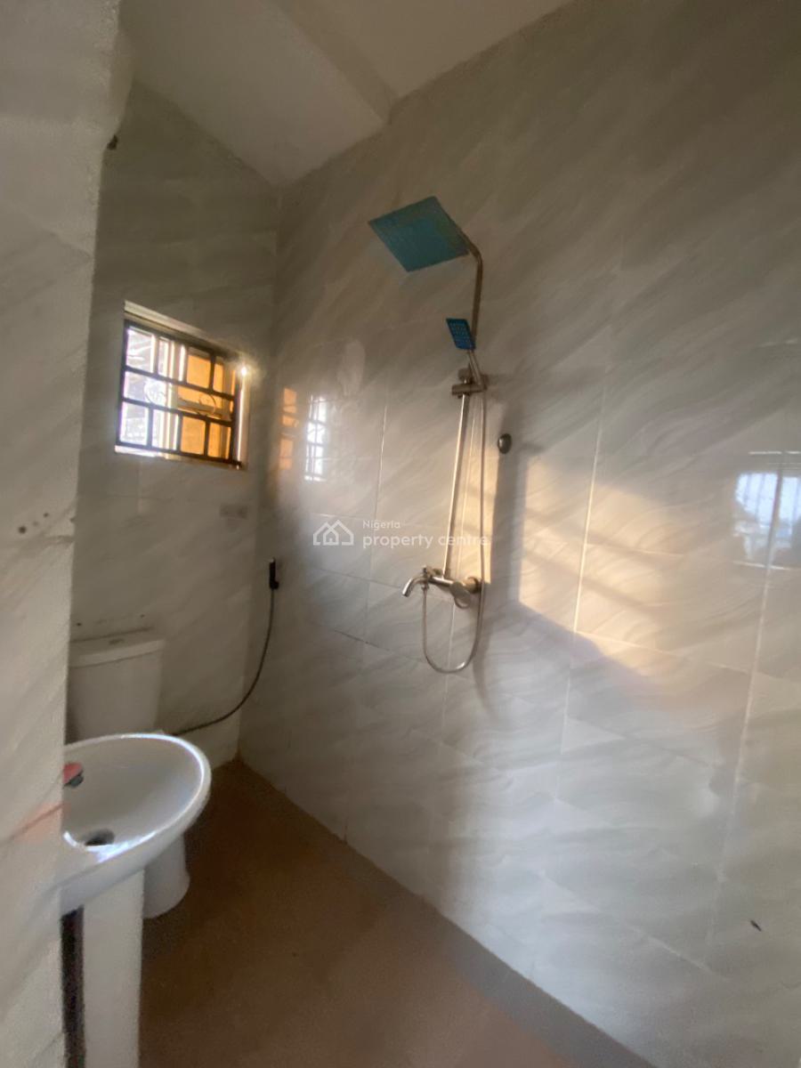 Spacious 2 Bedroom Apartment Upstairs, Joseph Avenue Estate Sangotedo Ajah, Sangotedo, Ajah, Lagos, Flat / Apartment for Rent