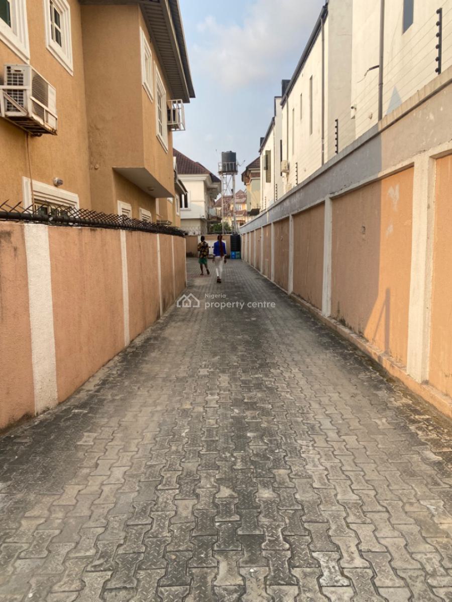 Luxury 3bedroom Apartment, Chevron Lekki, Lekki Phase 2, Lekki, Lagos, Flat / Apartment for Rent
