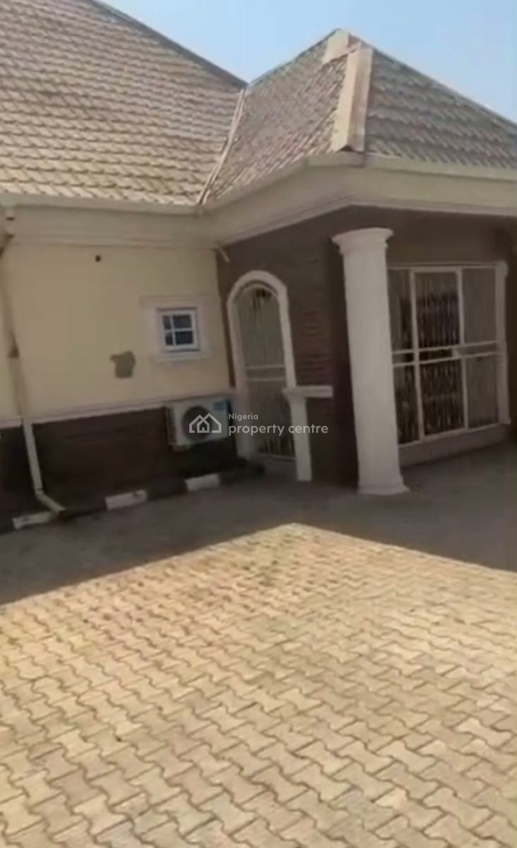 3 Bedroom Bungalow with Bq, Lugbe District, Abuja, Detached Bungalow for Sale