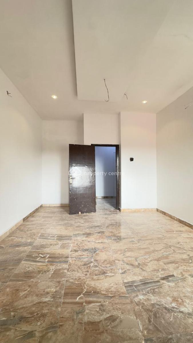 Standard Studio Apartment with Kitchenette & Swimming Pool, Canal West Estate, Osapa, Lekki, Lagos, Self Contain (single Rooms) for Rent