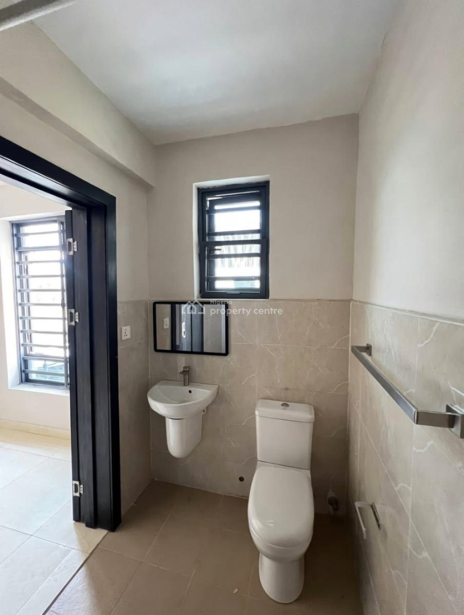 Luxury 2 Bedroom Apartment, Osapa, Lekki, Lagos, Block of Flats for Sale