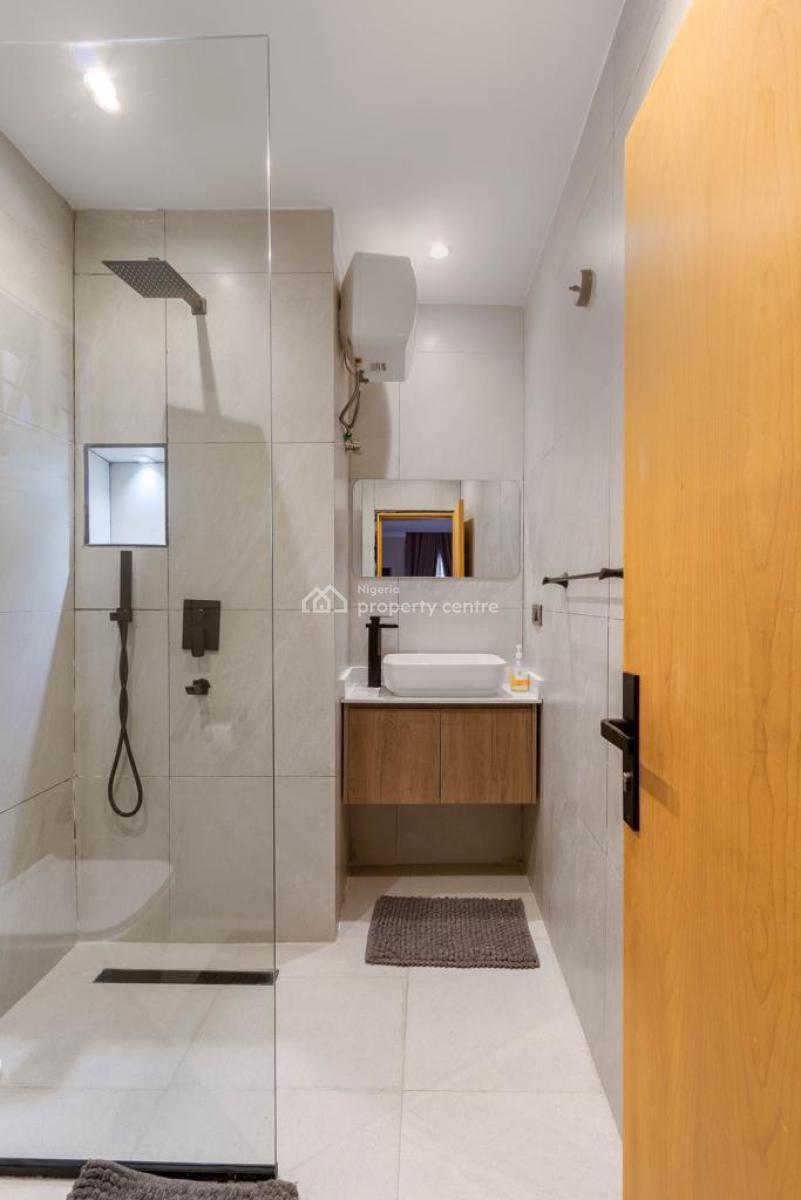 Furnished 1 Bedroom Flat in Lekki Phase 1 Lagos, Lekki Phase 1, Lekki, Lagos, Mini Flat (room and Parlour) for Rent